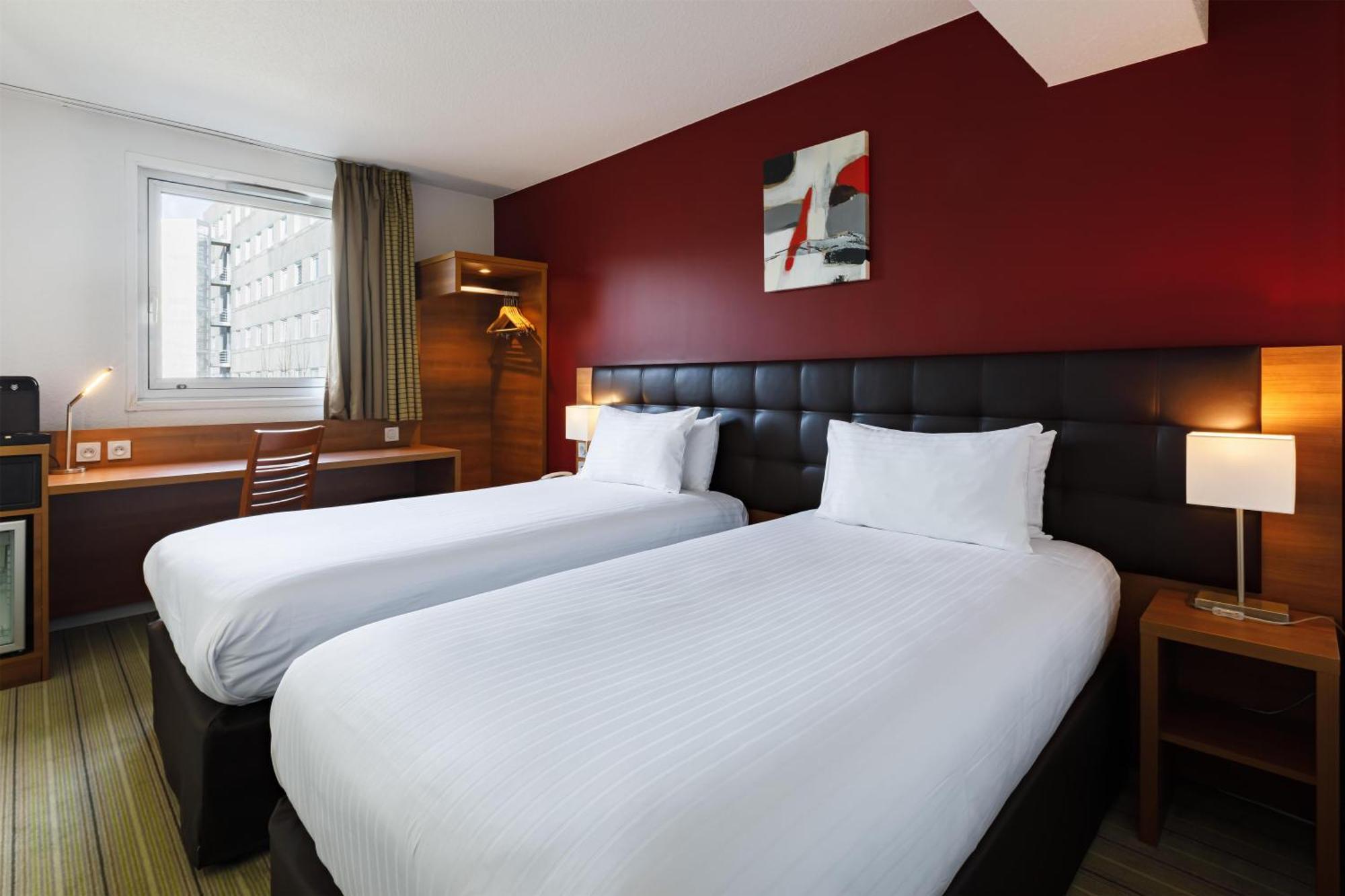 Standard Twin Room Non-Smoking