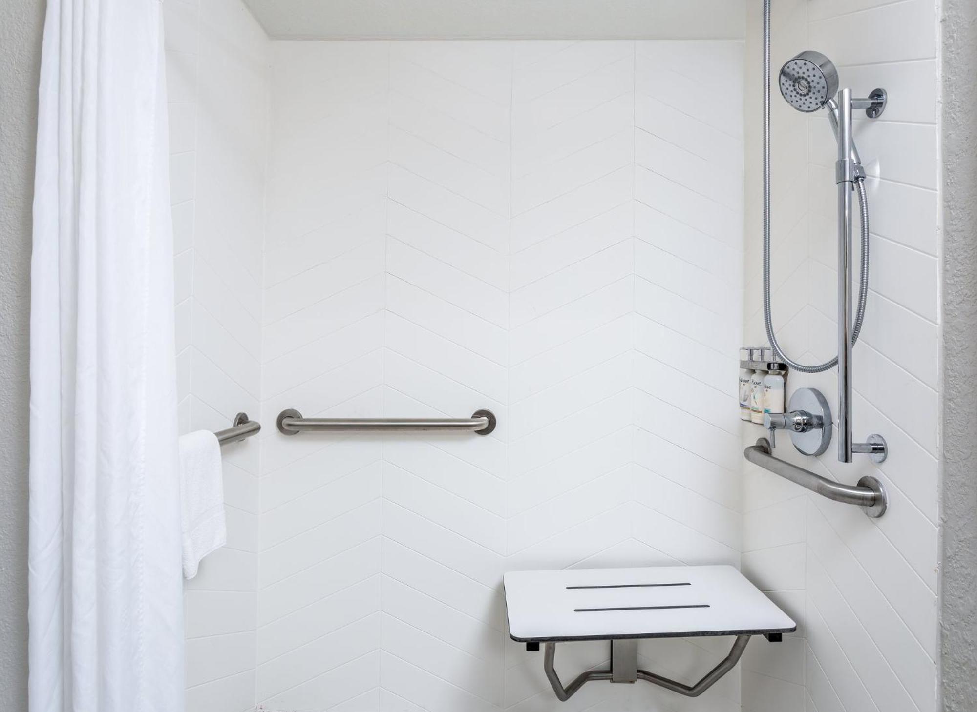 One-Bedroom Suite Communications or Mobility Accessible