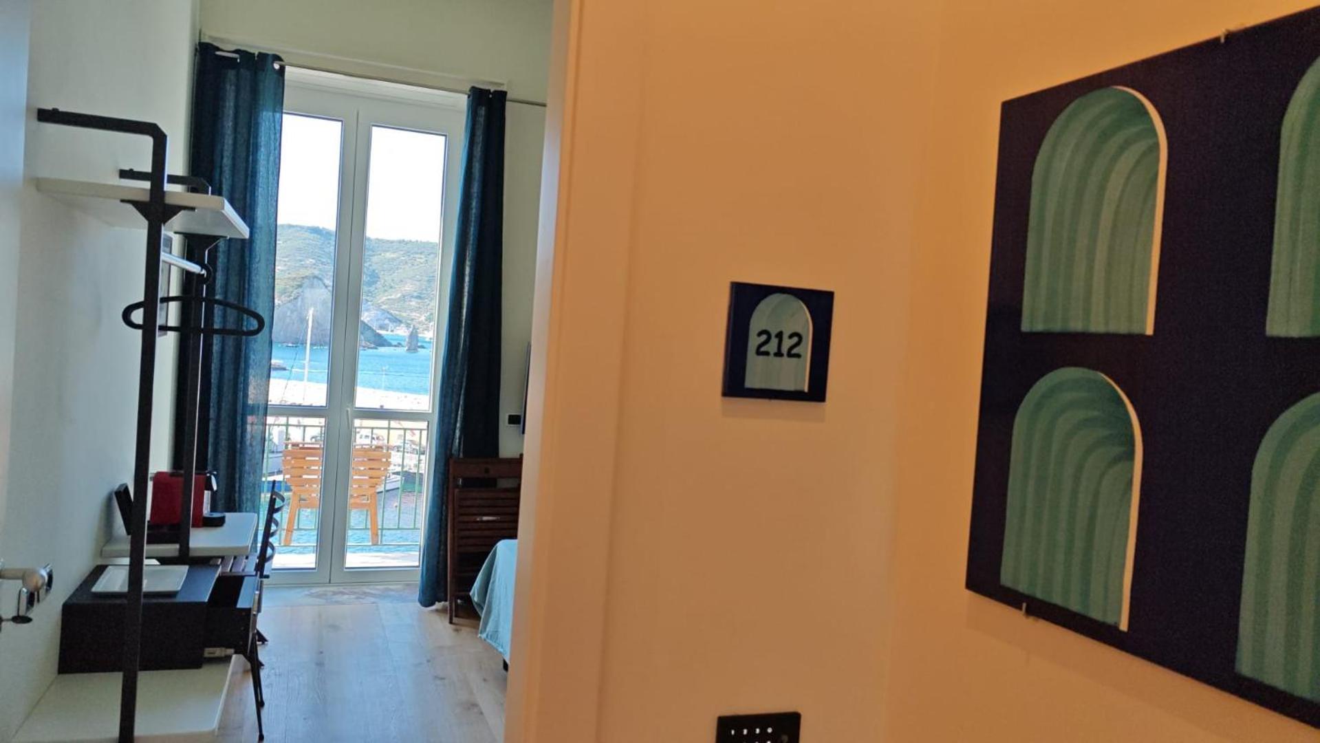 Double or Twin Room Sea View