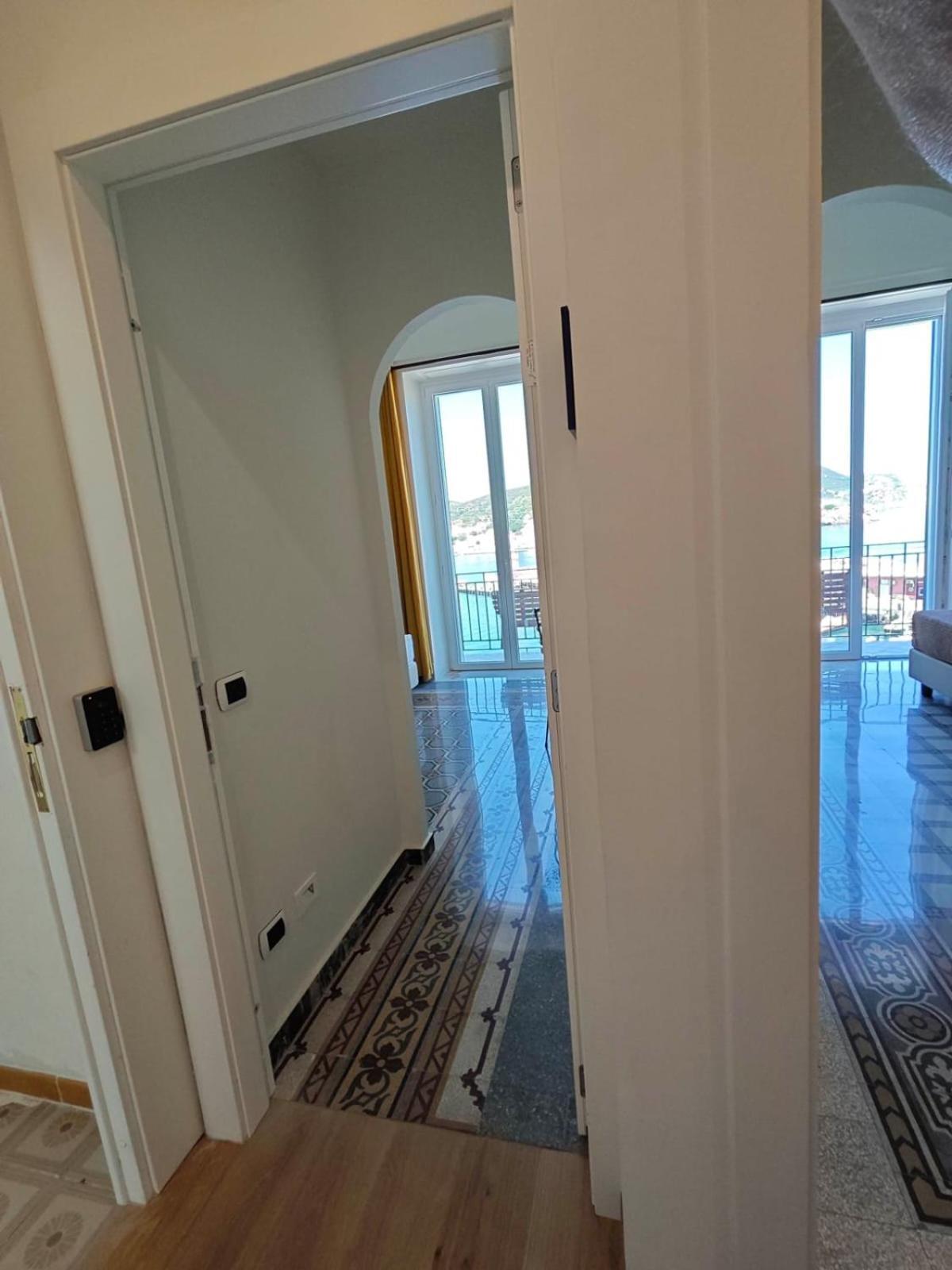 Double or Twin Room Sea View