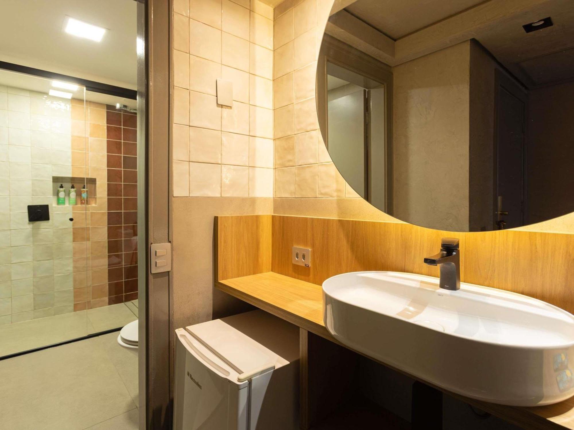 Premium Luxury Queen Room