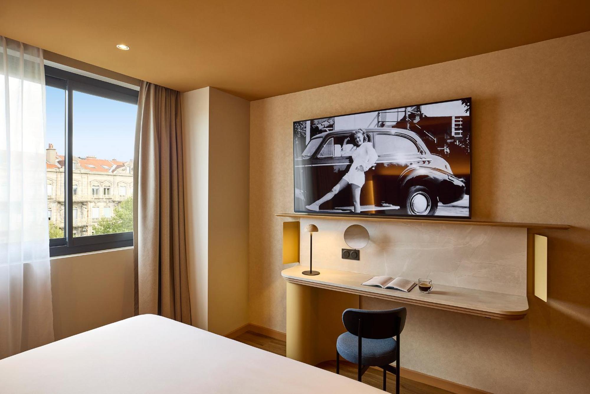 Superior King Room