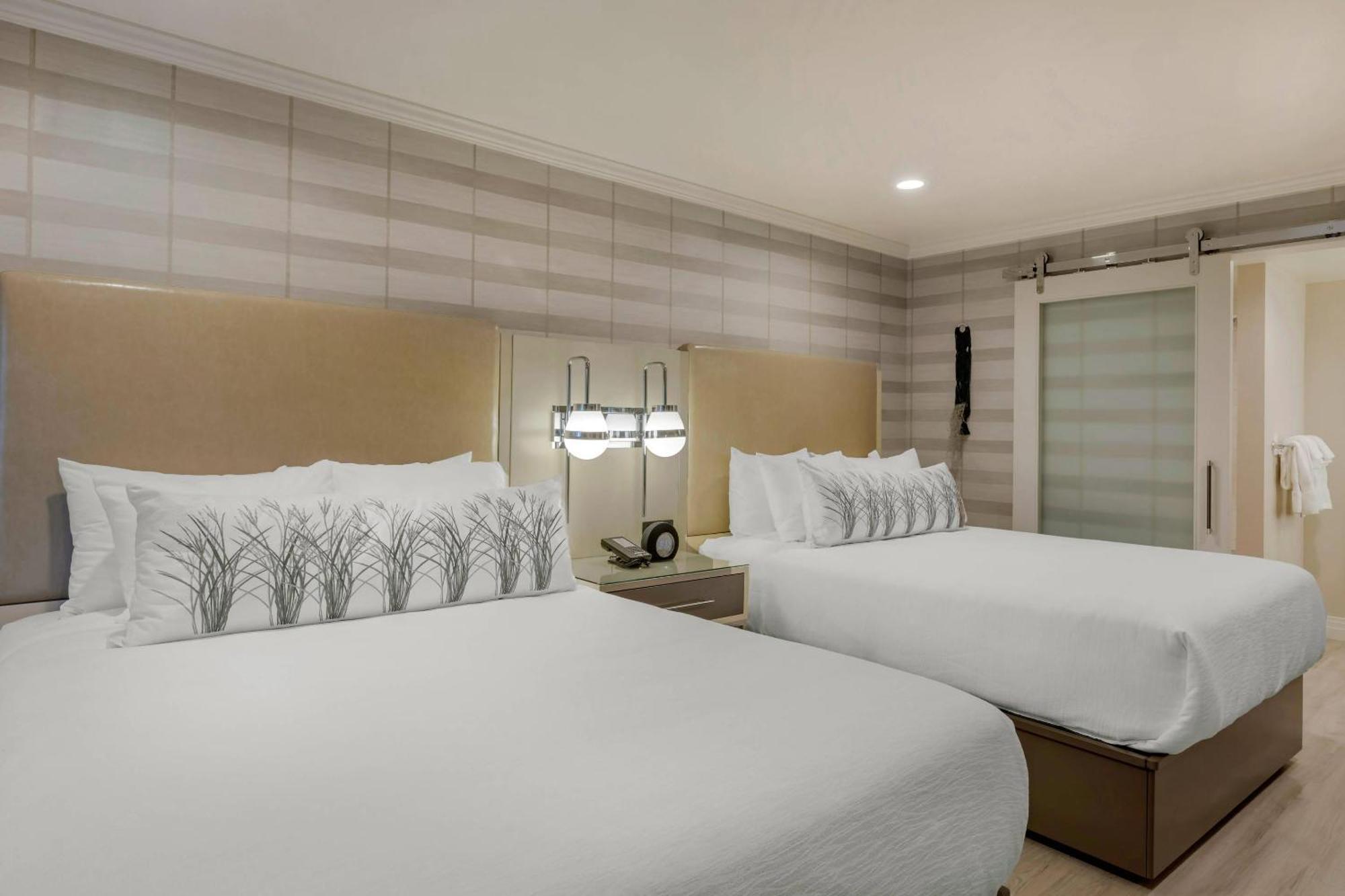 Standard Room 2 Queen Beds Non Smoking