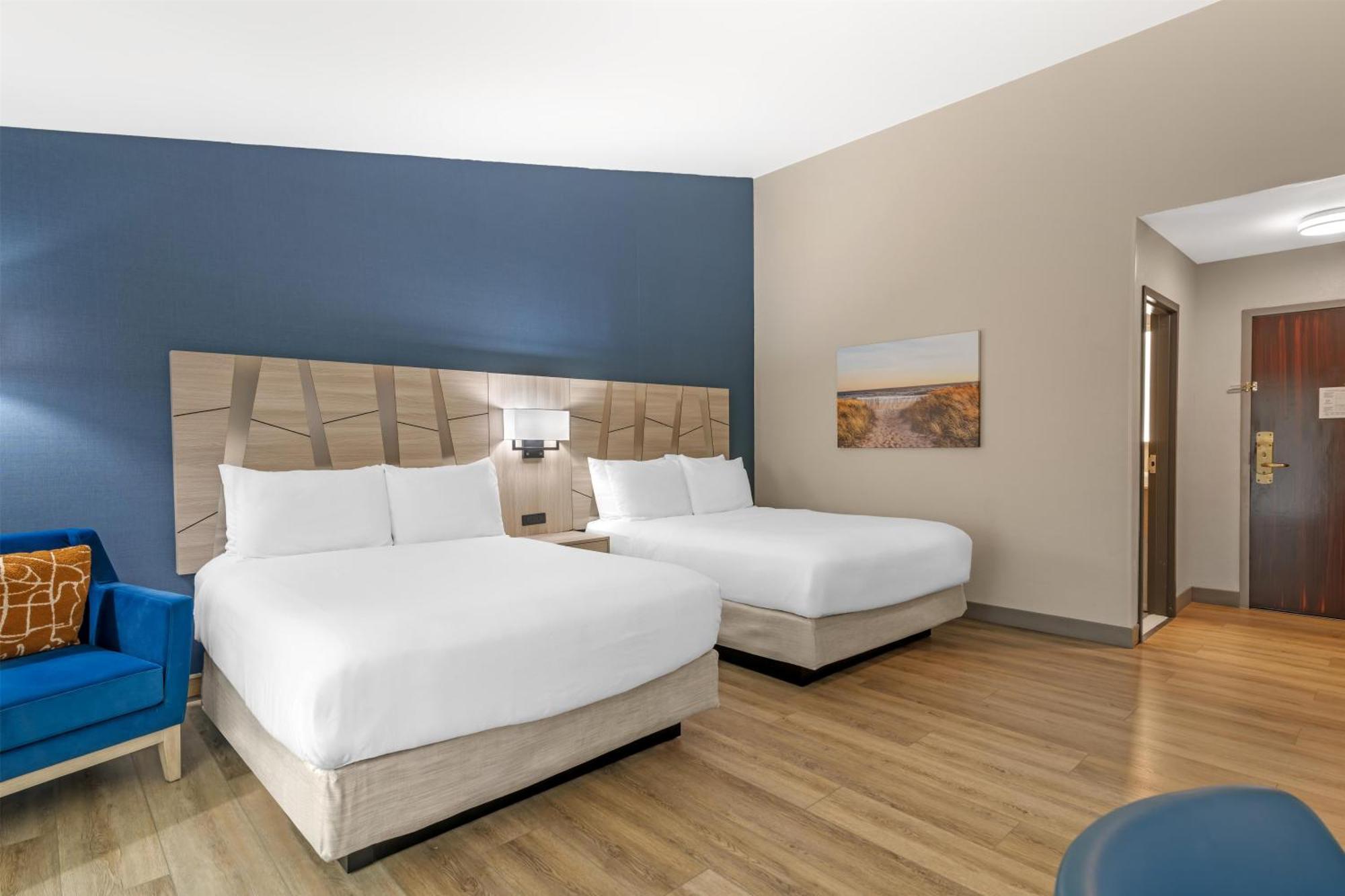 Queen Room Two Queen Beds Balcony Non-Smoking