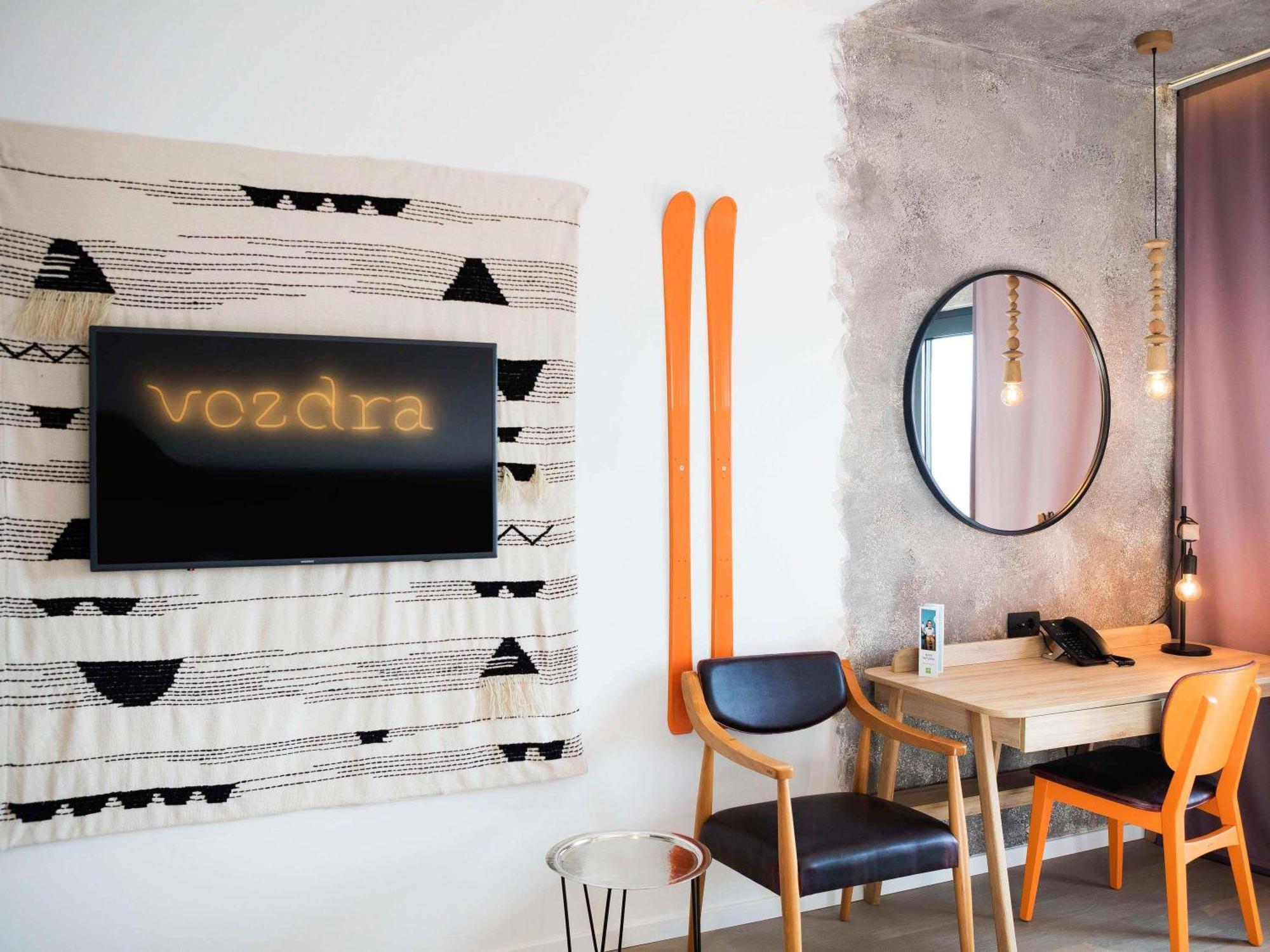 Standard Design Twin Room