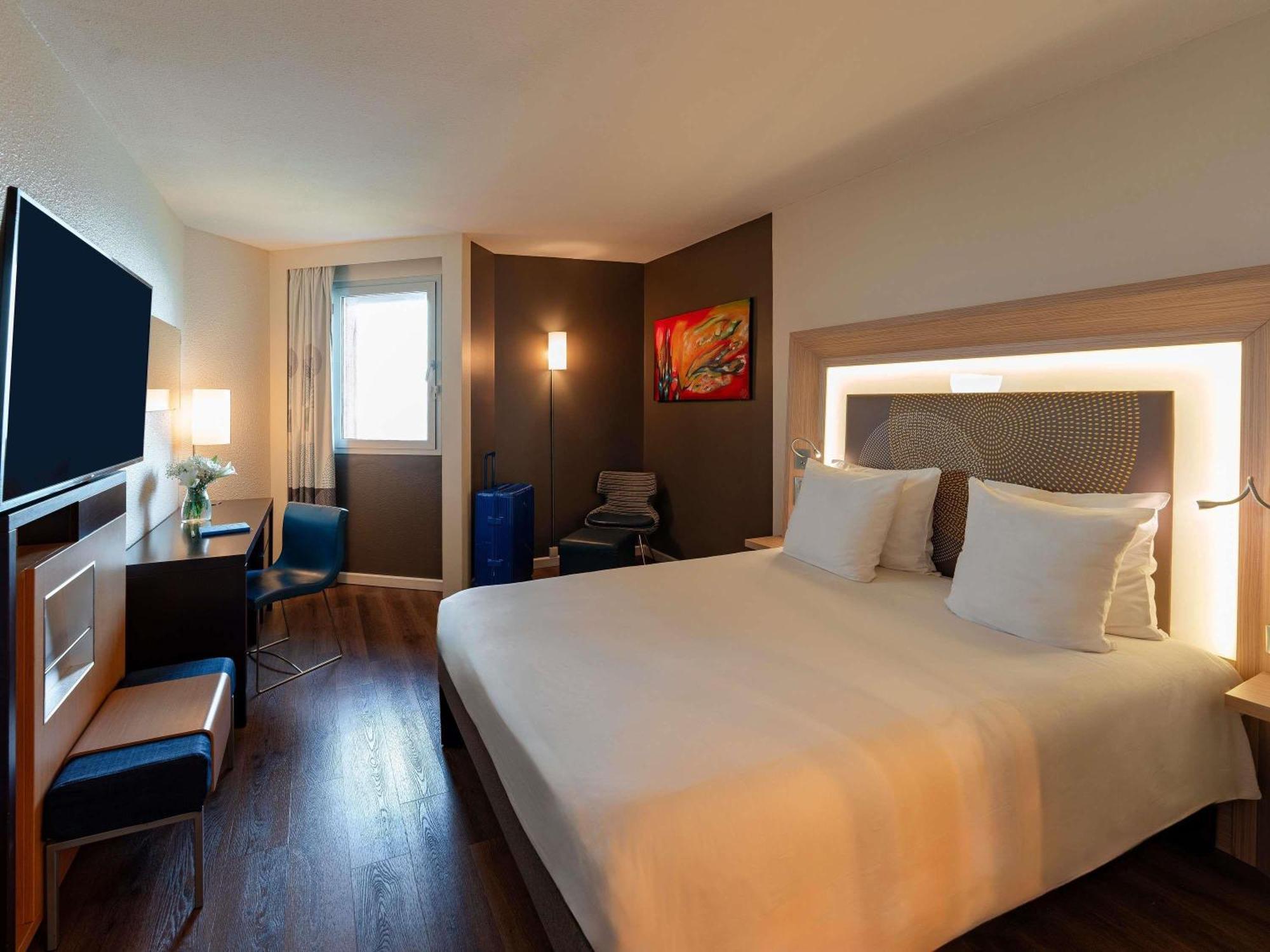 Junior Suite One Double Bed Ocean Side