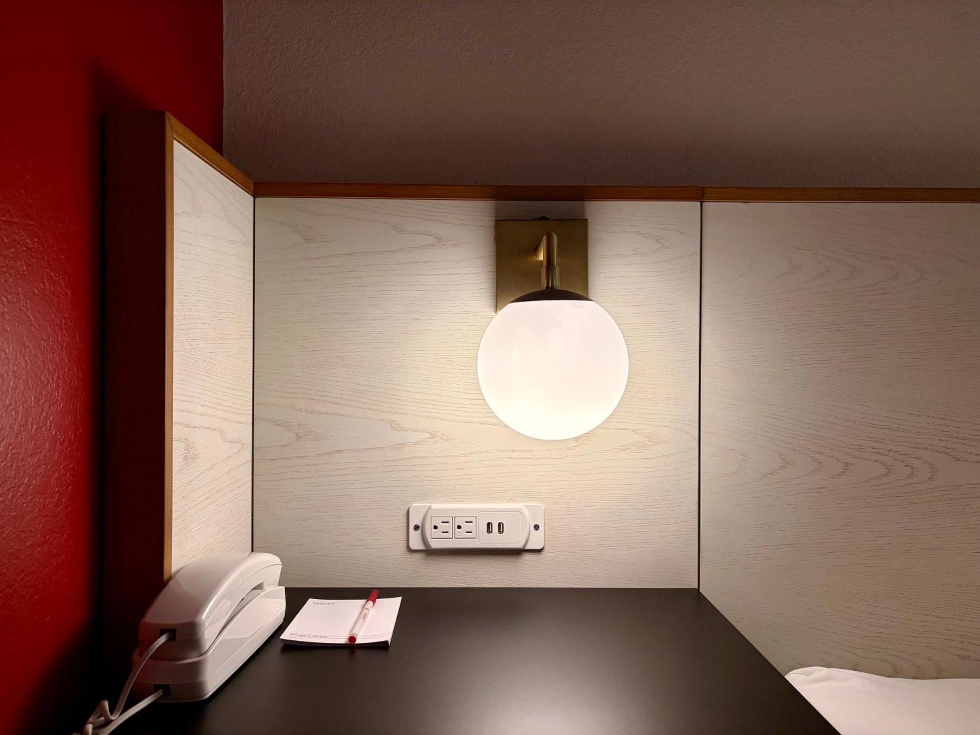 Studio Suite Two Queen Beds Non-Smoking