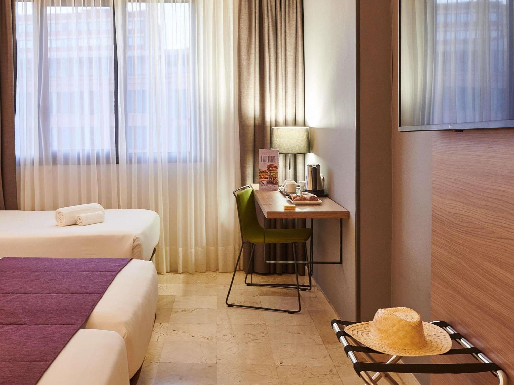 Standard Room Three Single Beds