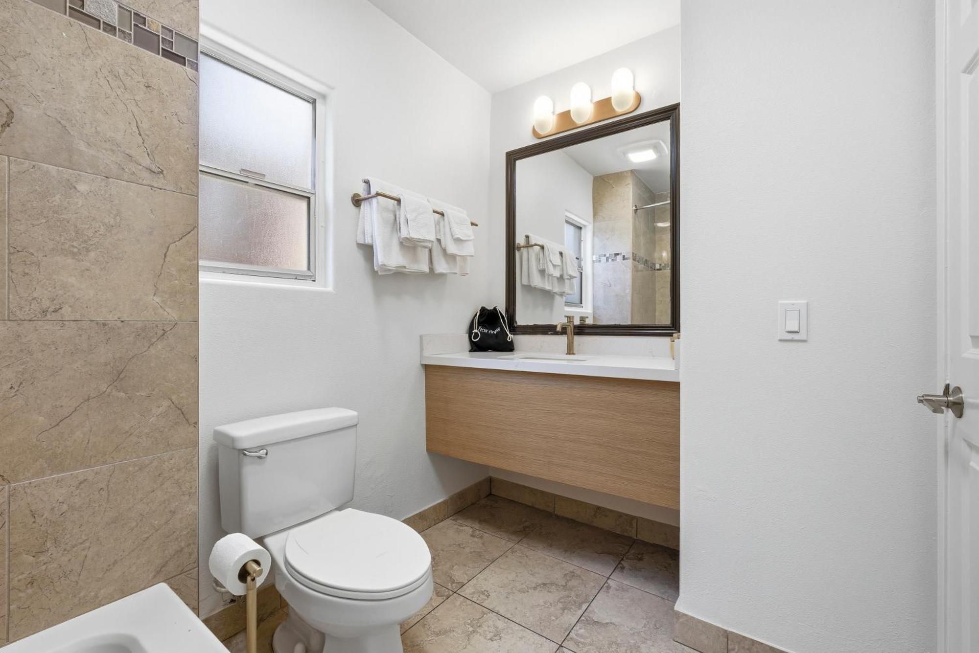 Deluxe Two Queen Room - Renovated