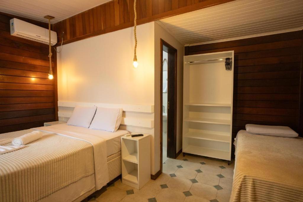 Deluxe Queen Suite