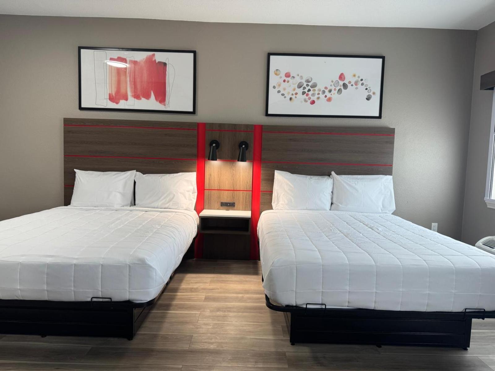 Double Room with Two Double Beds - Non-Smoking