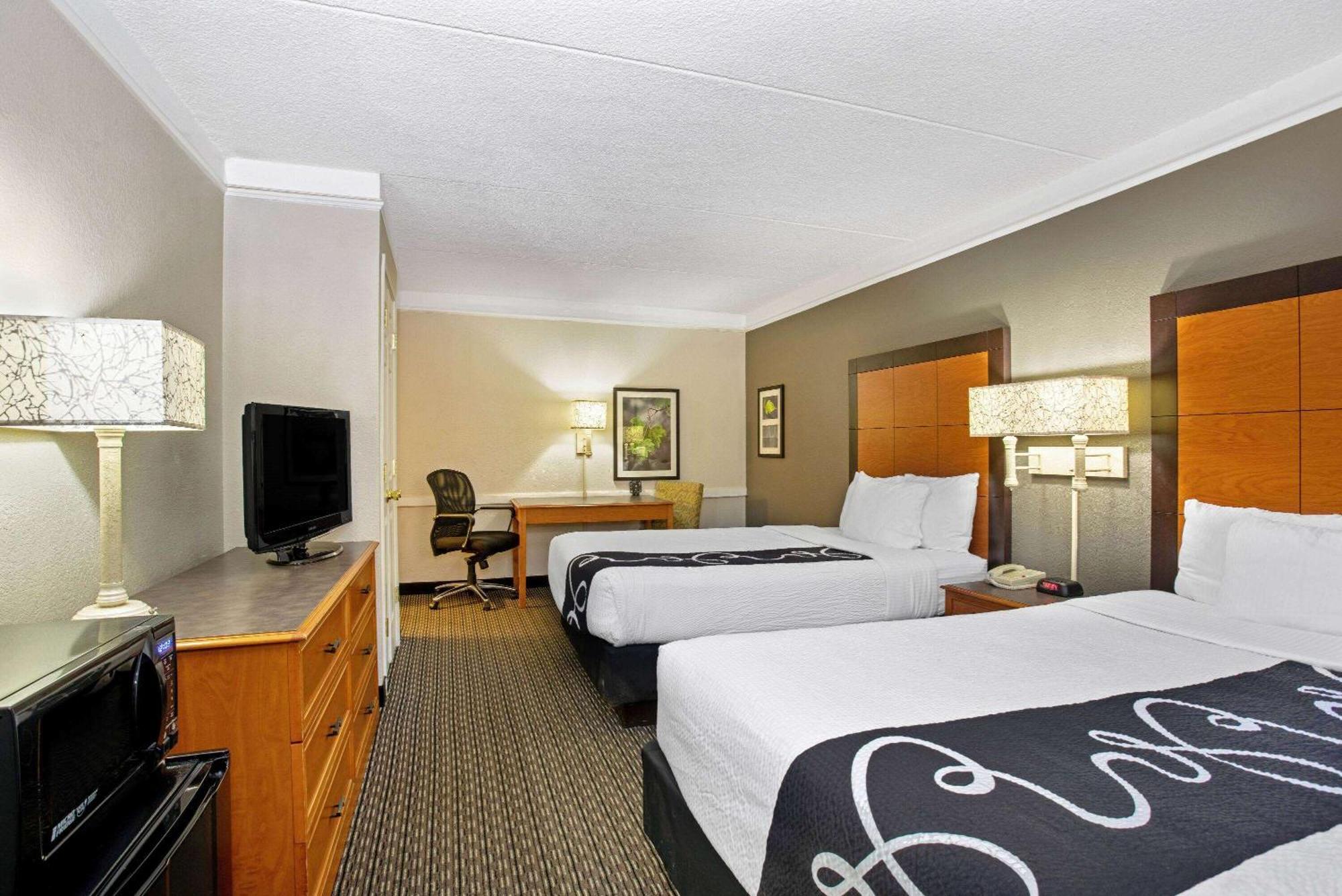 Double Room Two Double Beds Non-Smoking