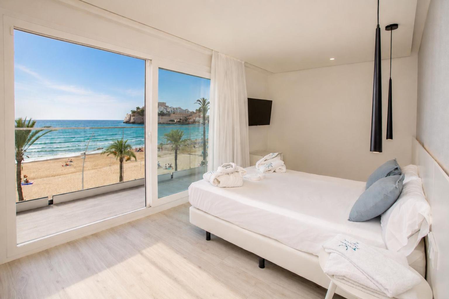 Premium Double Frontal Sea View