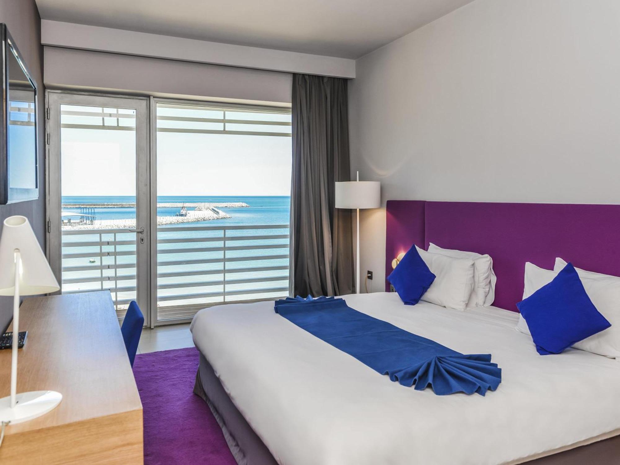 One-Bedroom Apartment Balcony Sea View