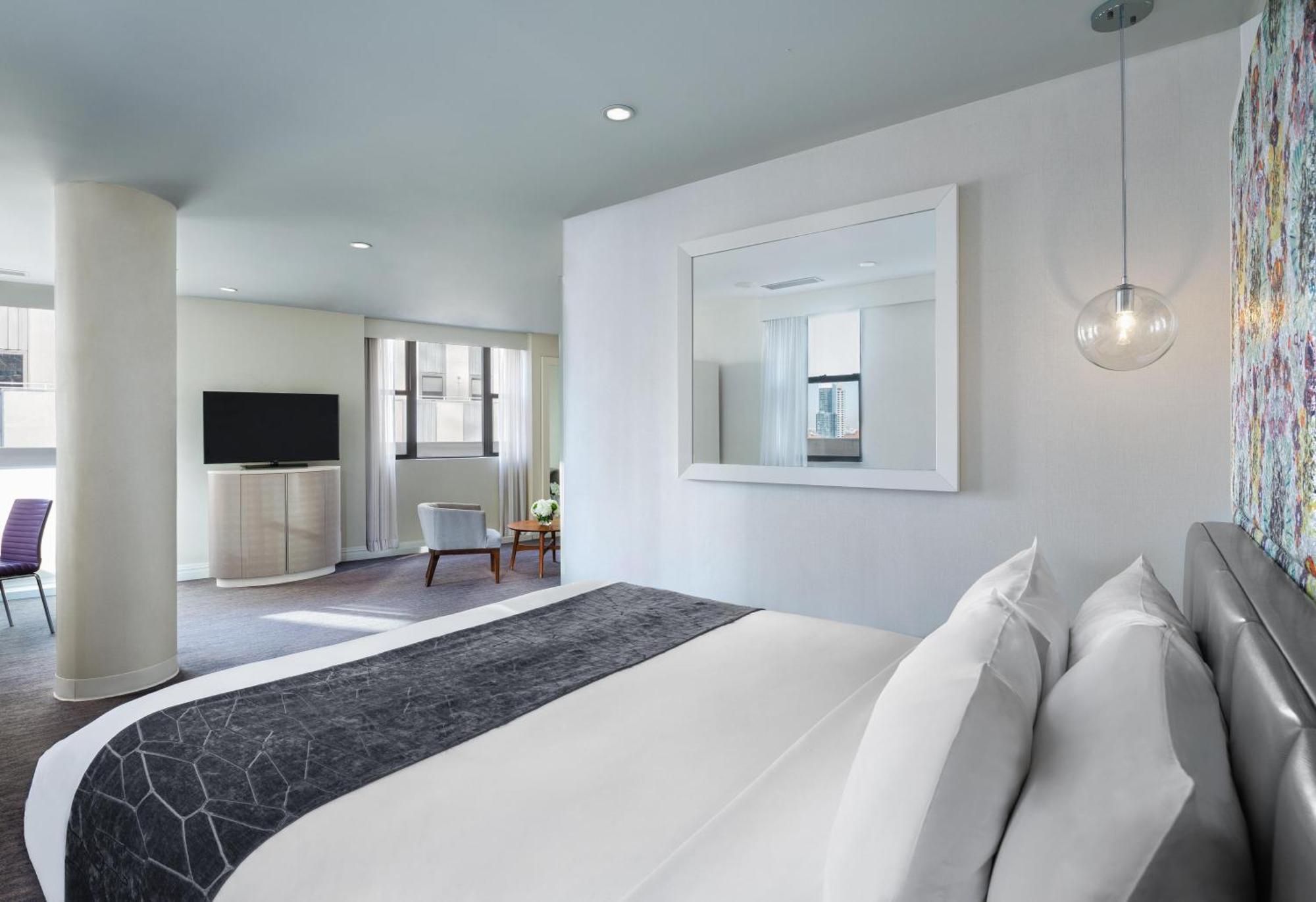 King Studio Suite Gold