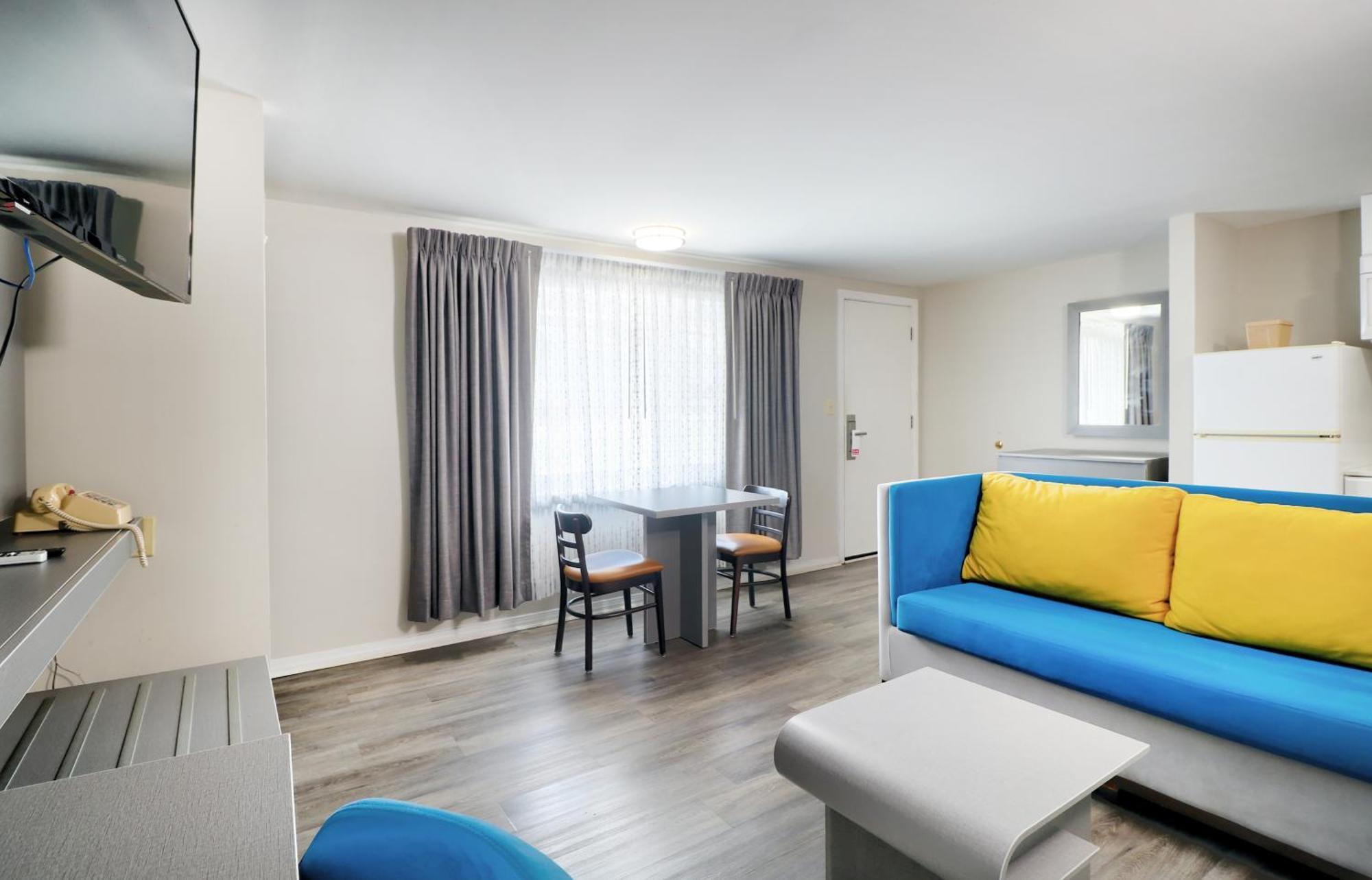 Two Queen Beds Efficiency