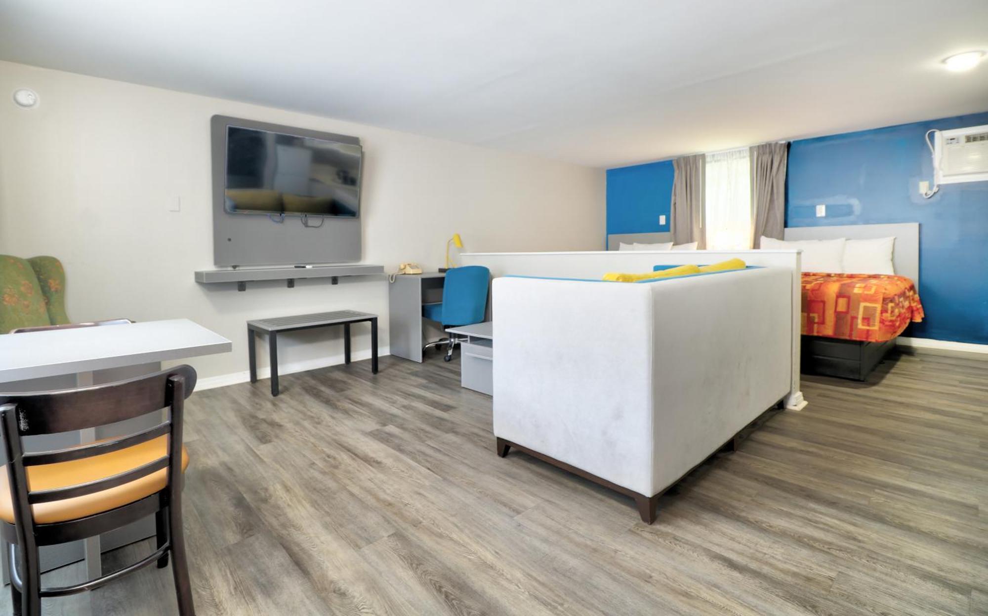 Two Queen Beds Efficiency