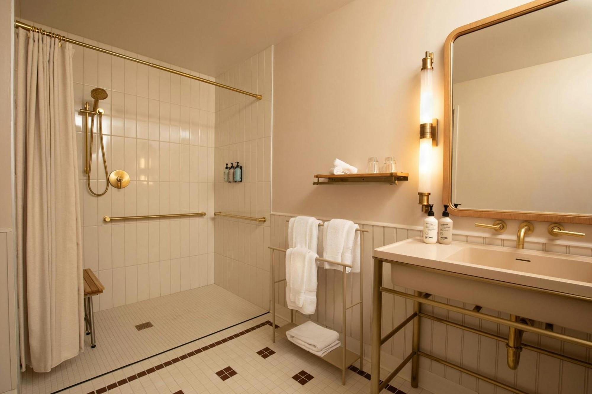 Premium King Room