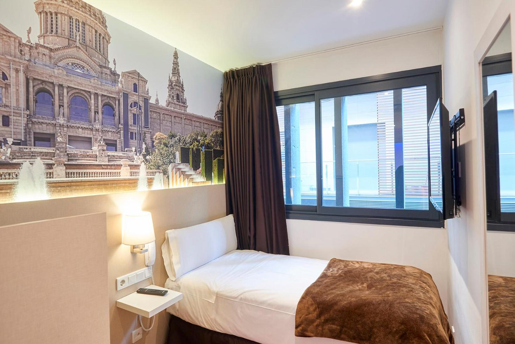 Deluxe Single Room