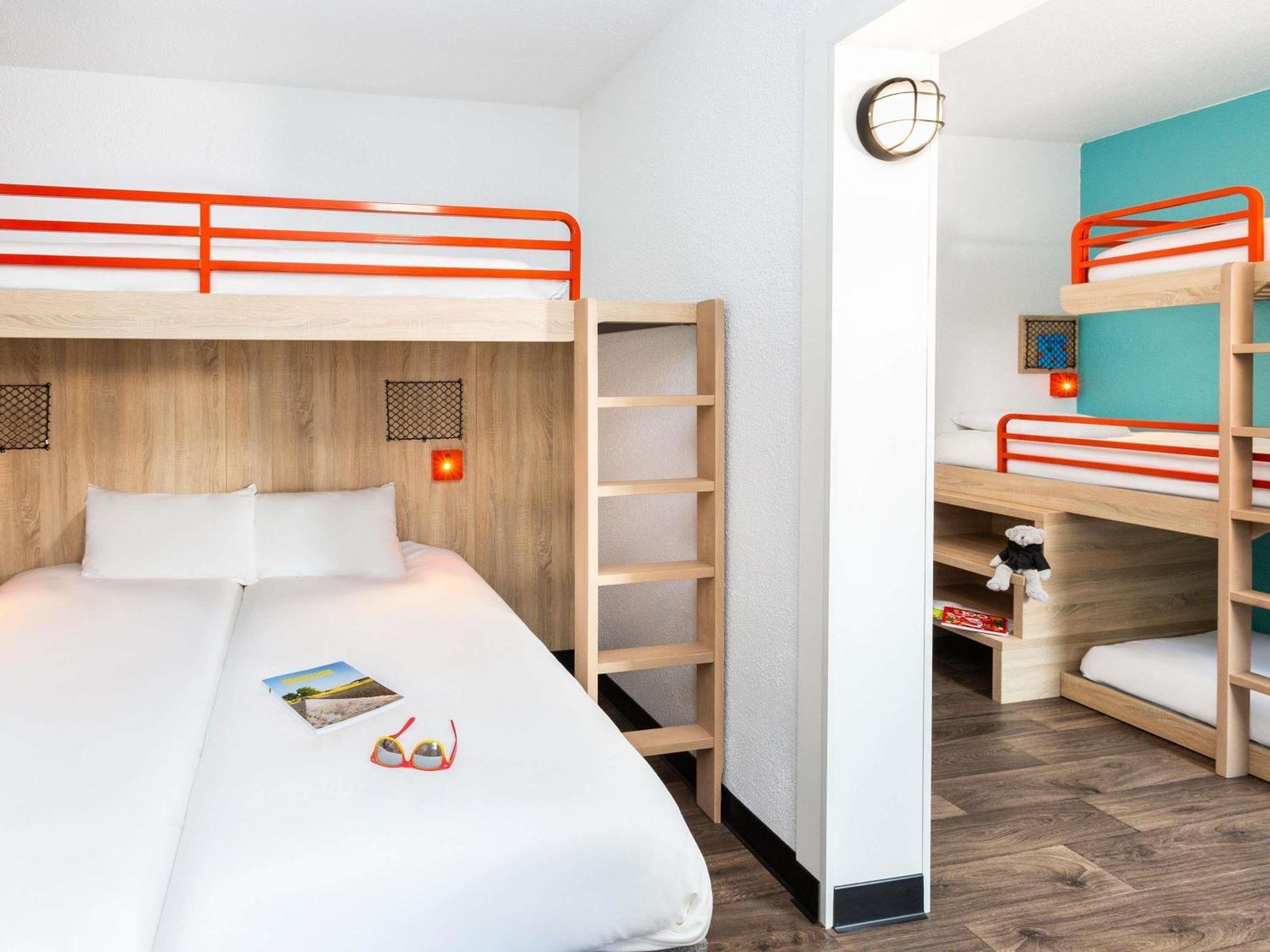 Combo Room up to Six Guests