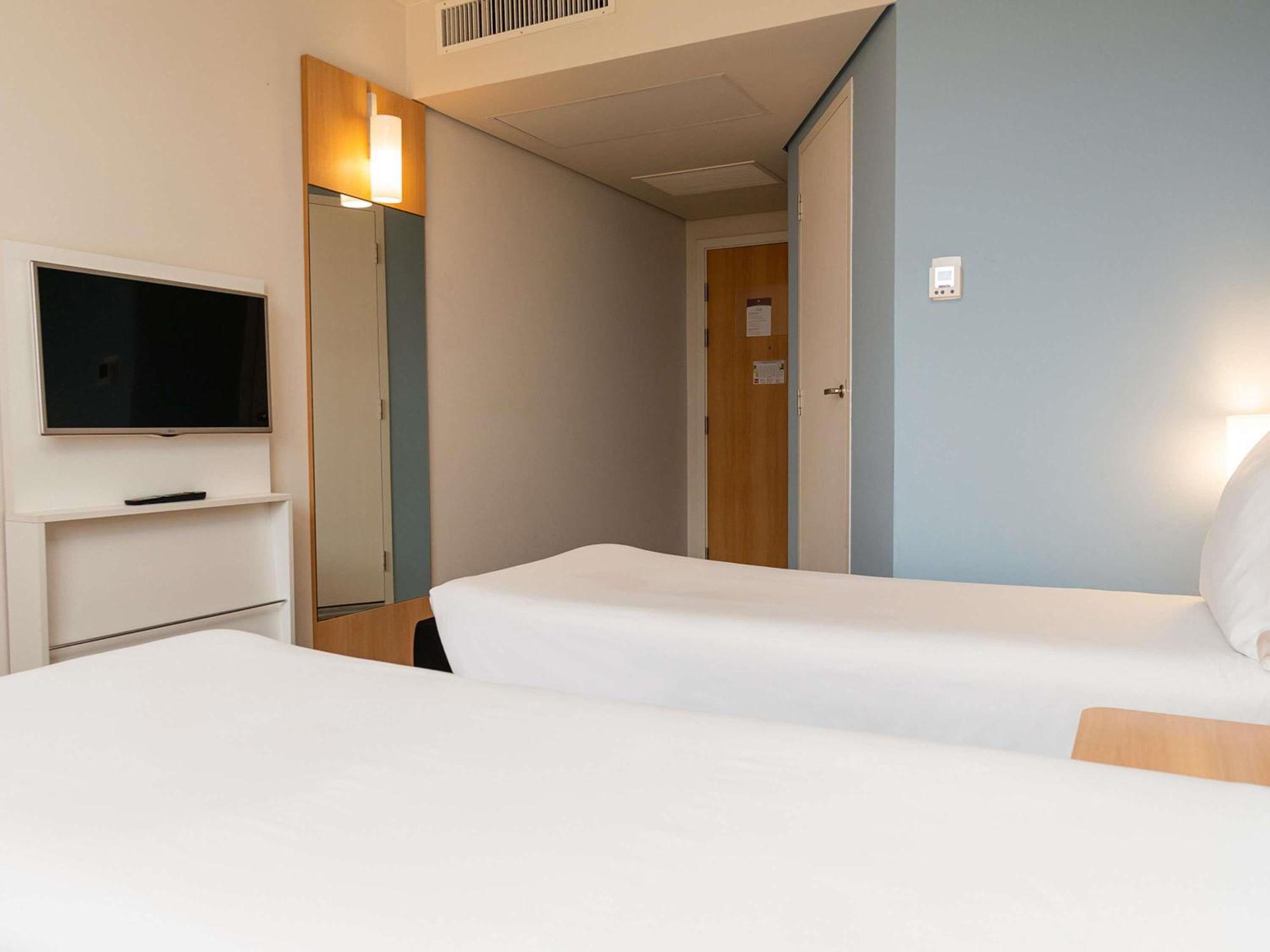 Standard Apartment Twin Beds