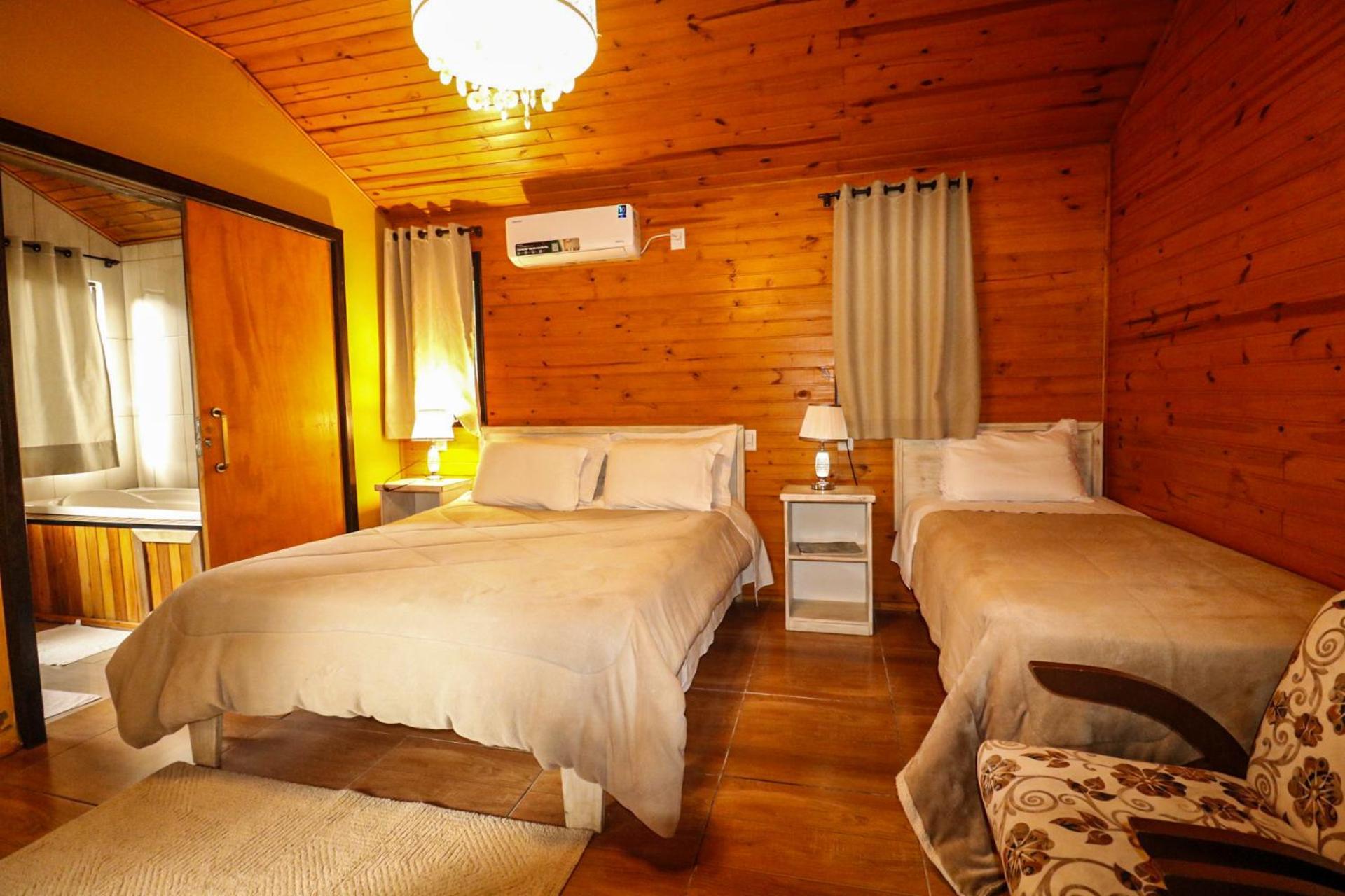 Triple Room Bath