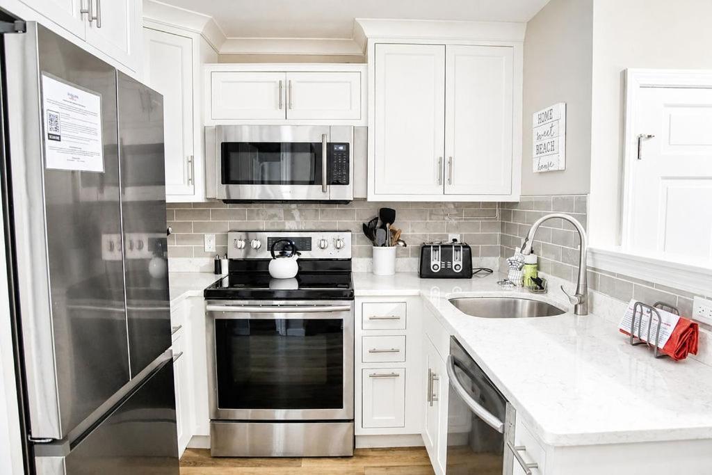 Deluxe Two Bedroom Townhouse Suite