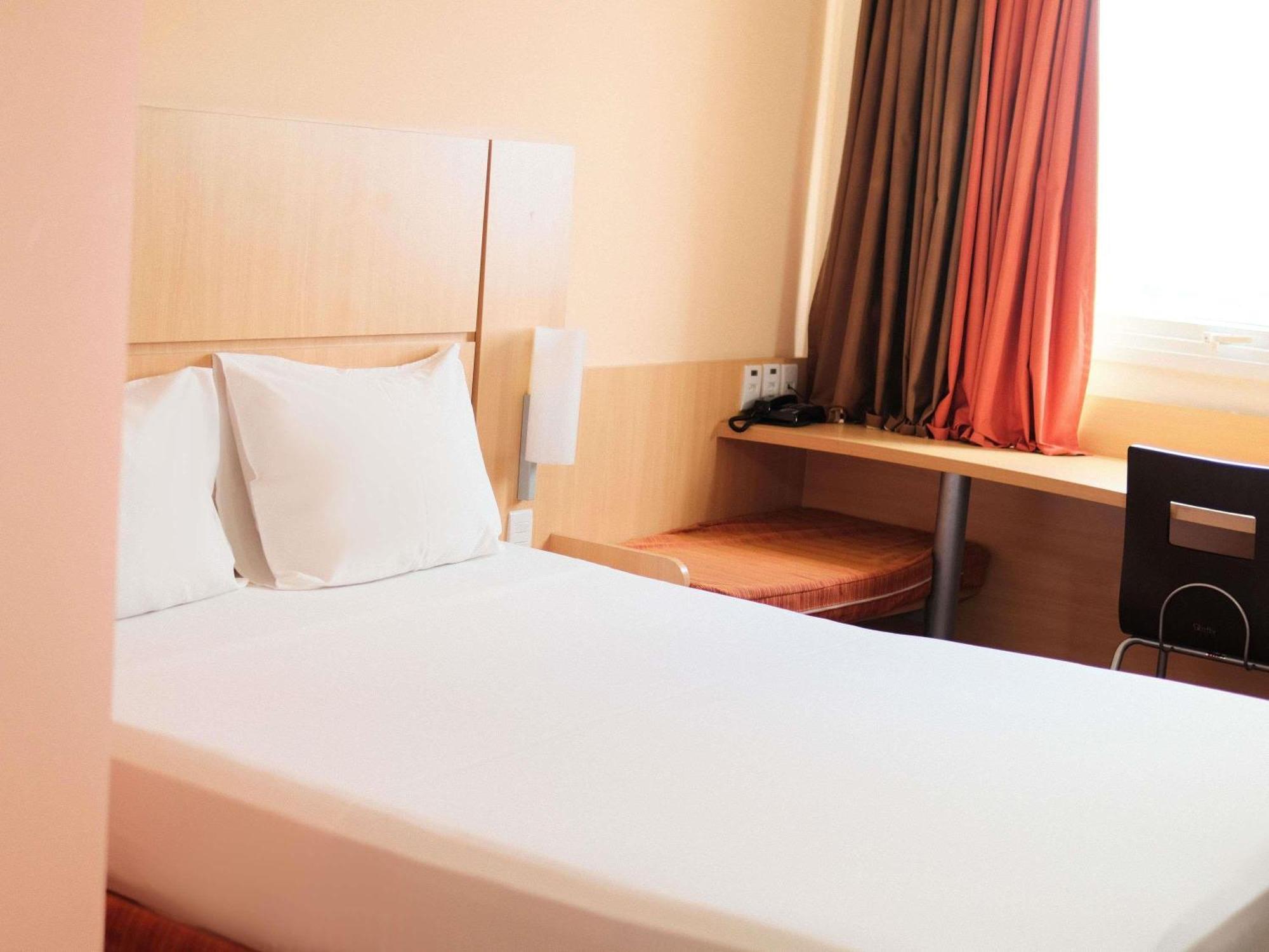 Standard One Double Bed