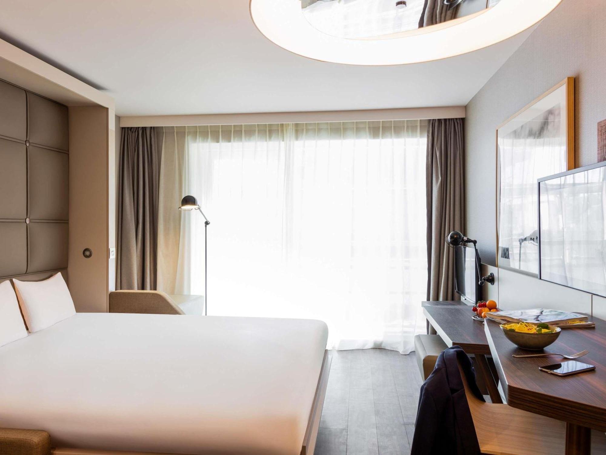 Studio Double Bed