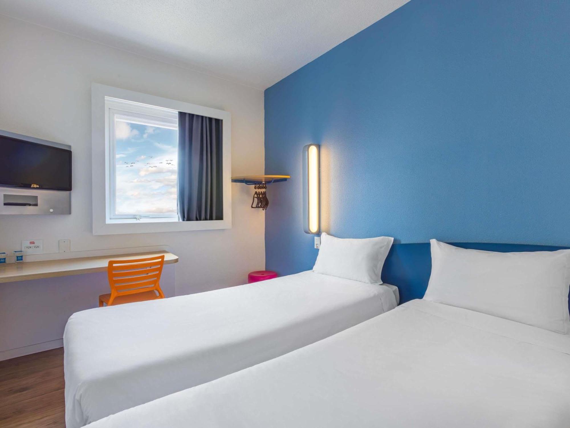 Standard Apartment Twin Beds