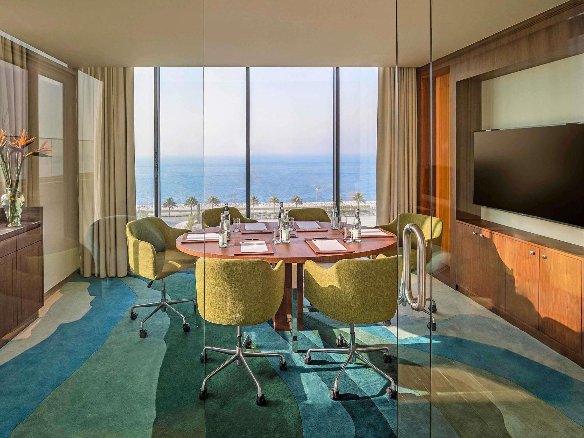 Premium Room Balcony Palm Sea View Club Lounge Access