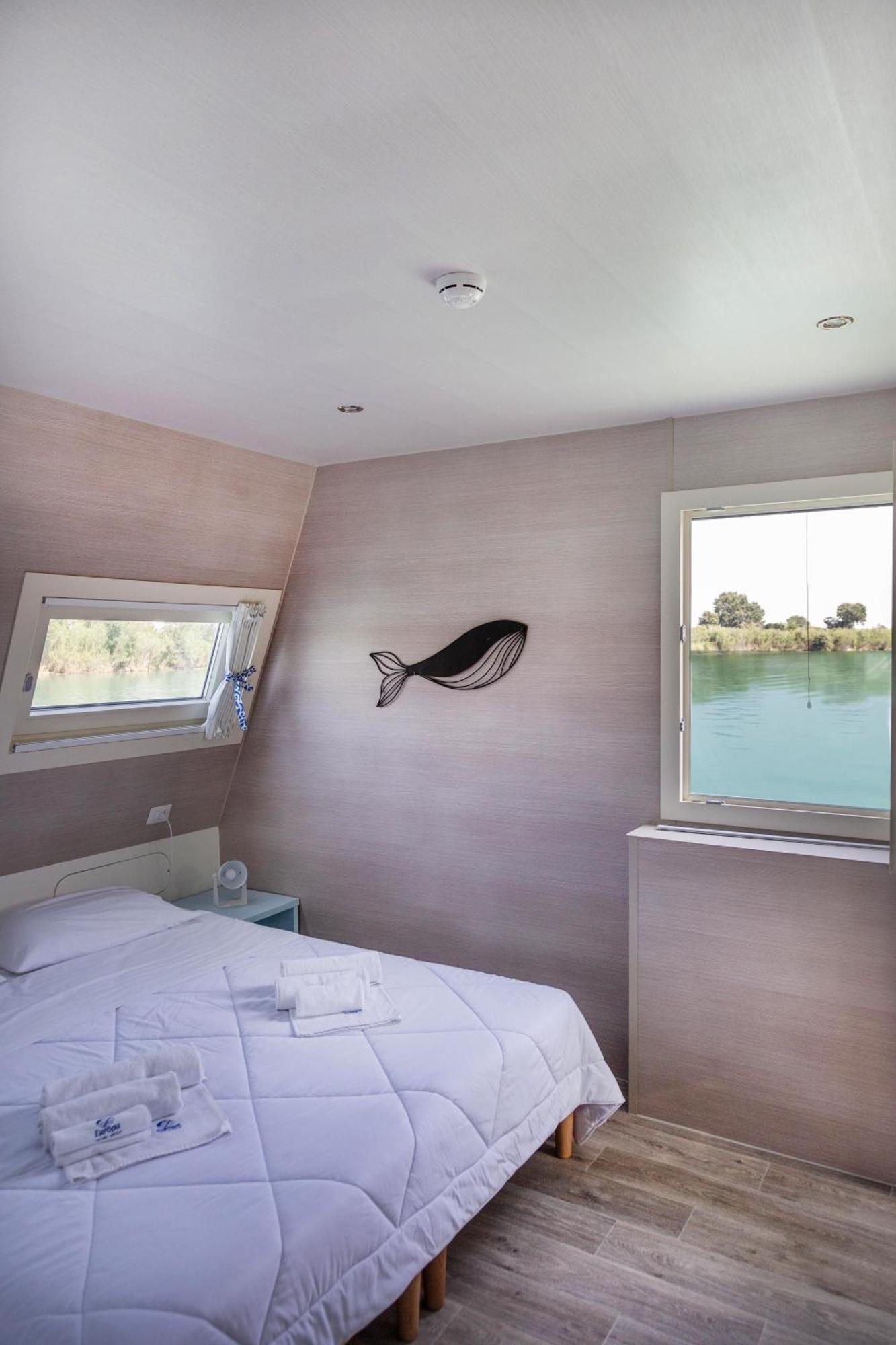 Houseboat River View