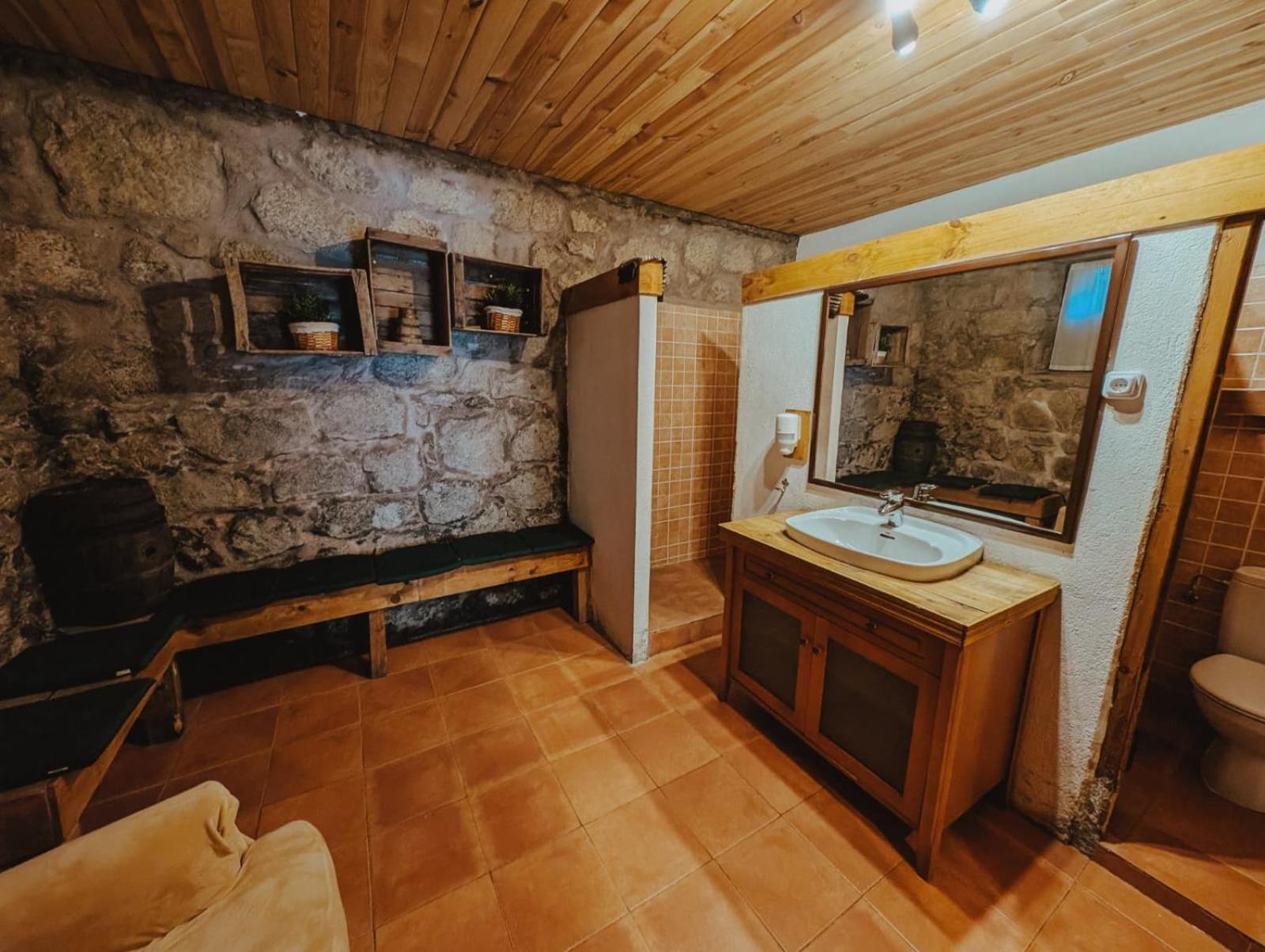 Quadruple Room Private Bathroom