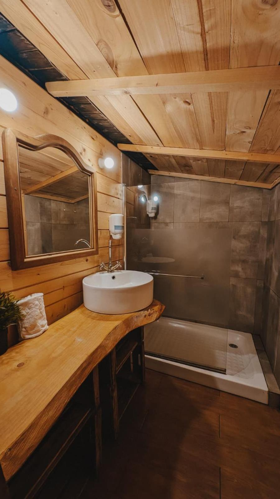 Bungalow Private Bathroom