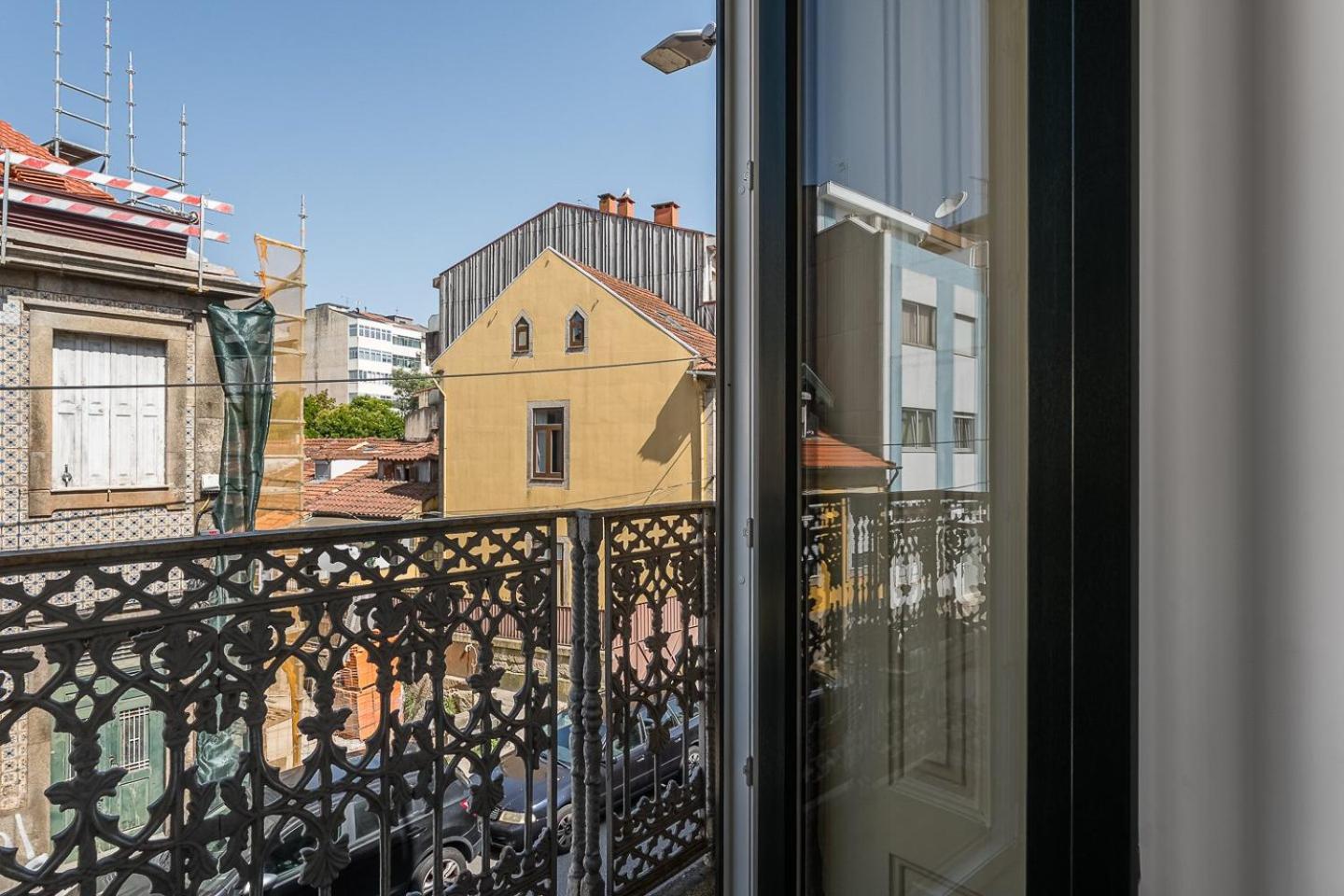 Zweibettzimmer mit Balkon