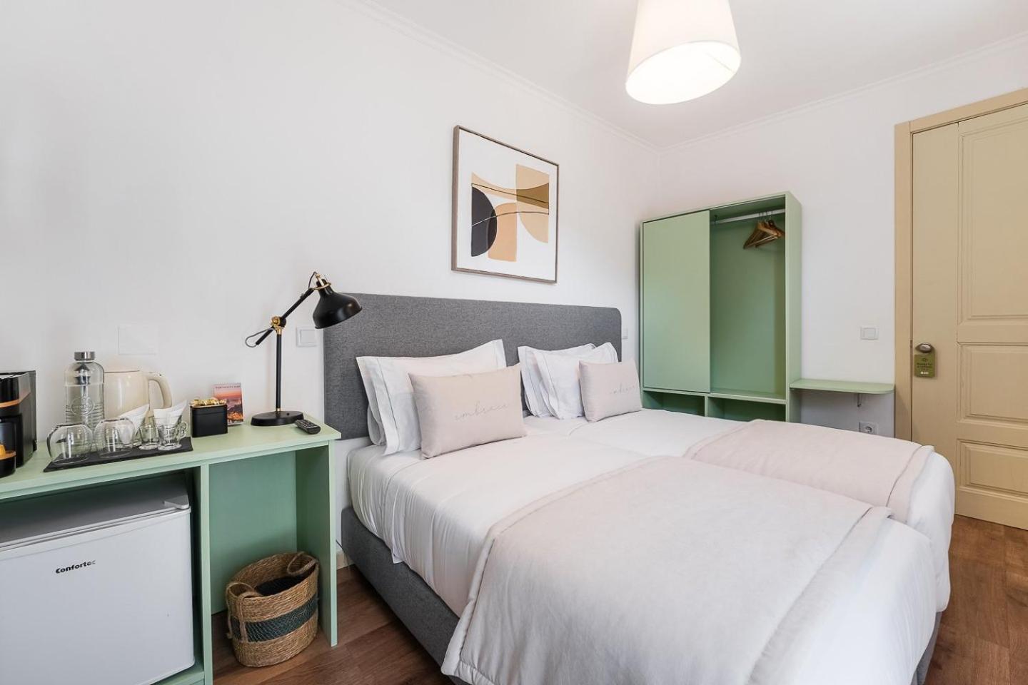 Standard Twin Room
