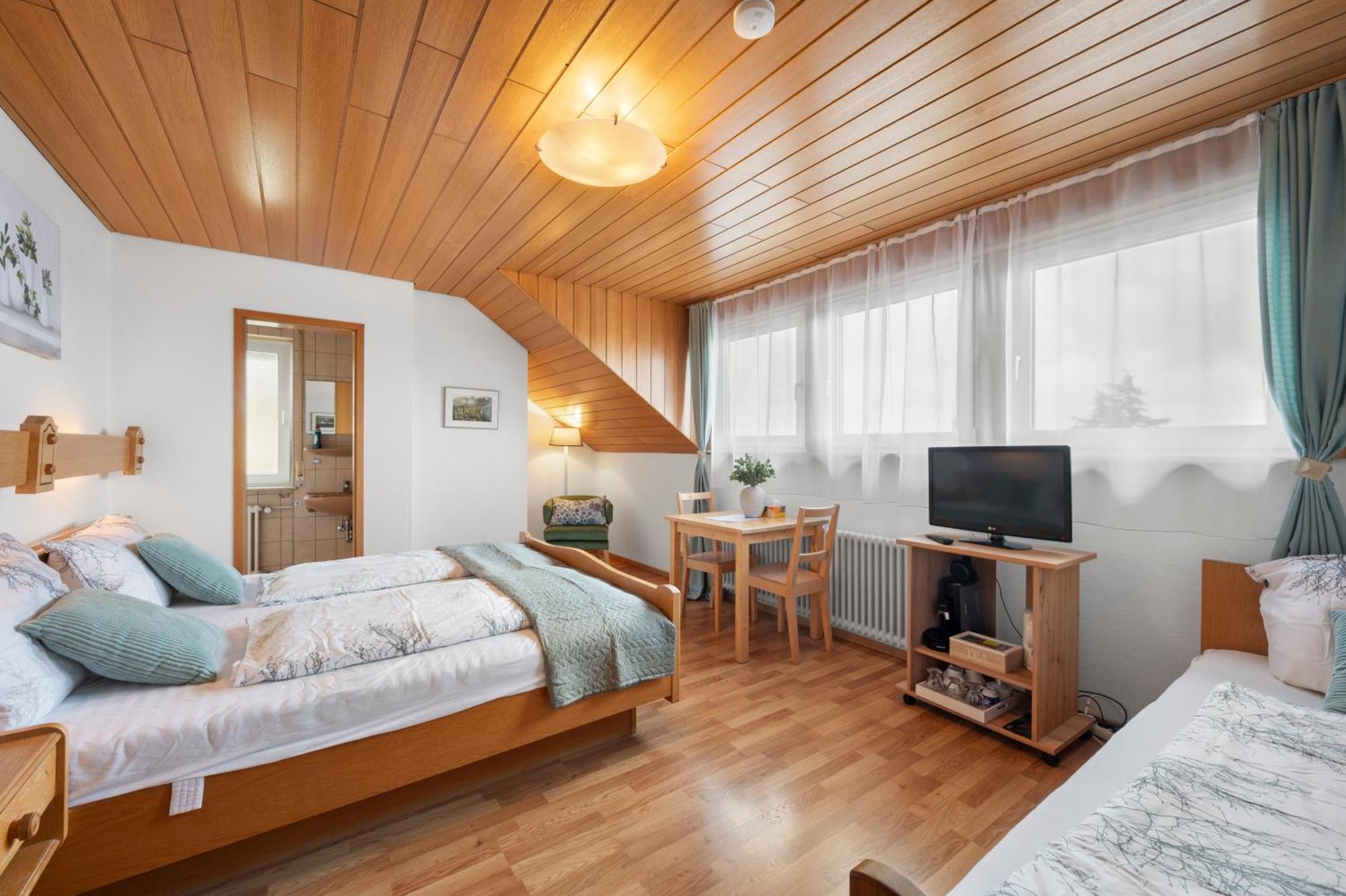 Triple Room Lake View