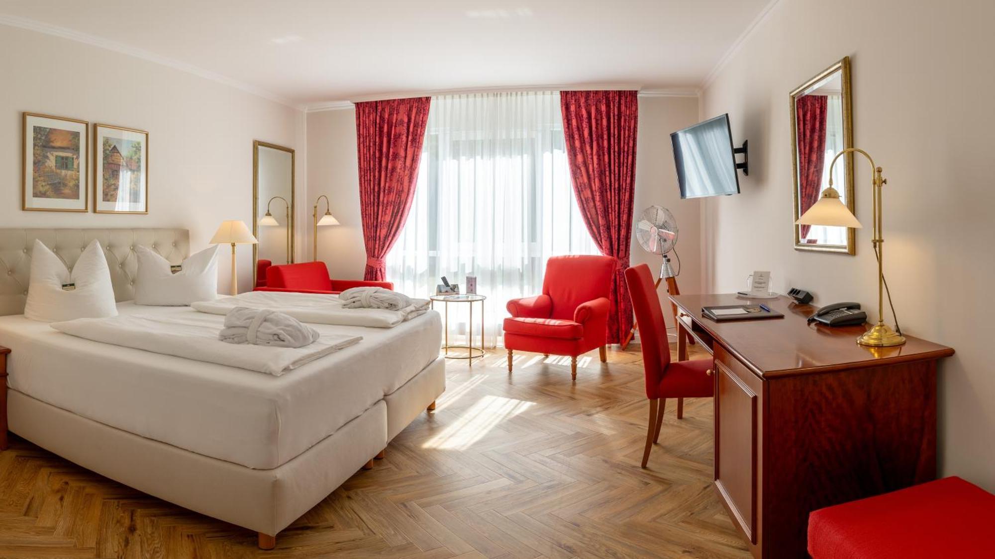 Superior King Room