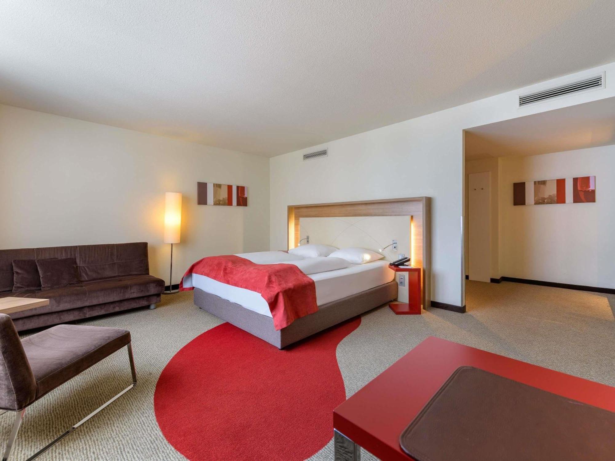 Privilege King Room Sofa Bed
