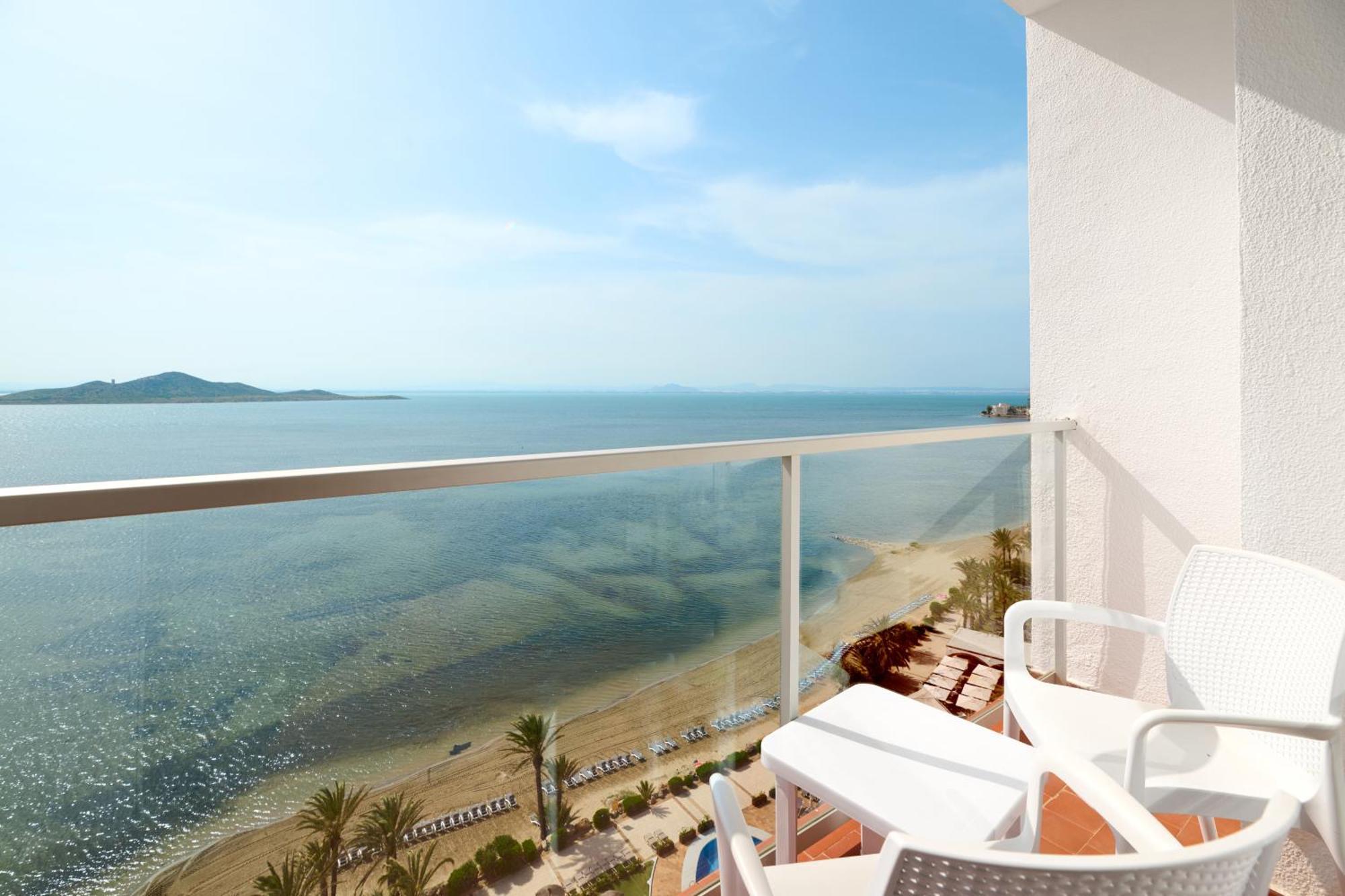 Superior Double Room Frontal Menor sea View