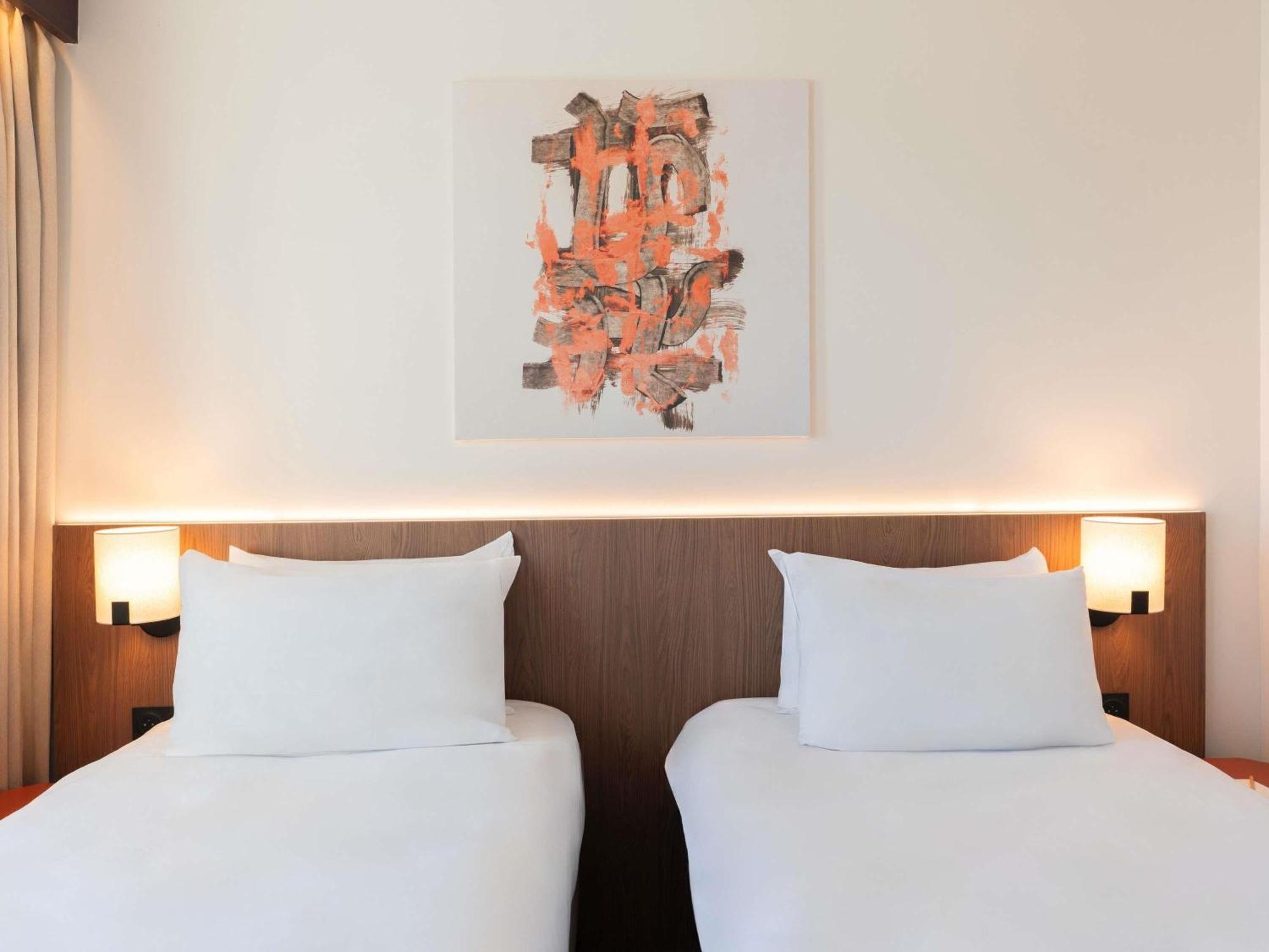 Standard Twin Room