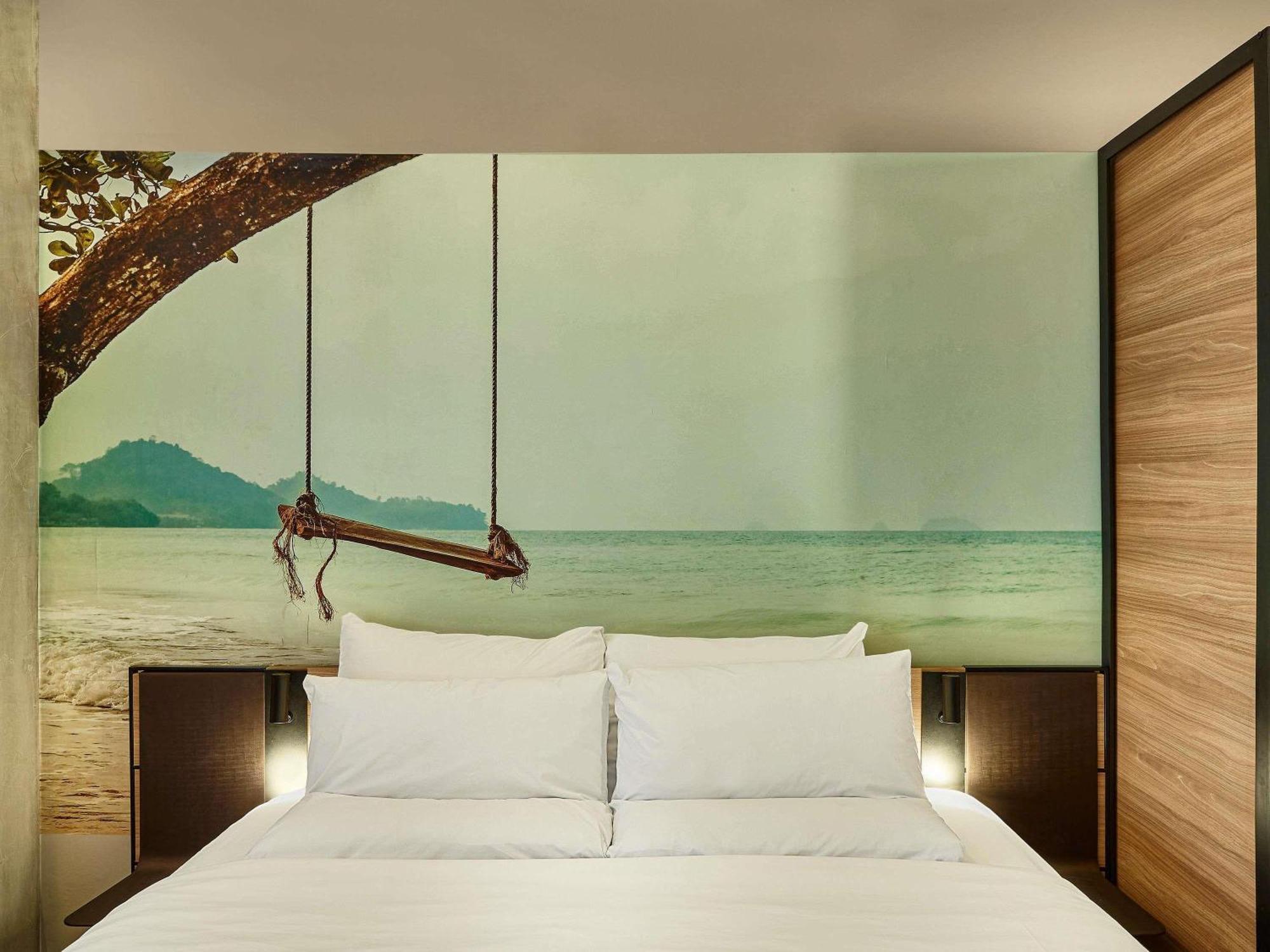 Superior Apartment One Queen Bed