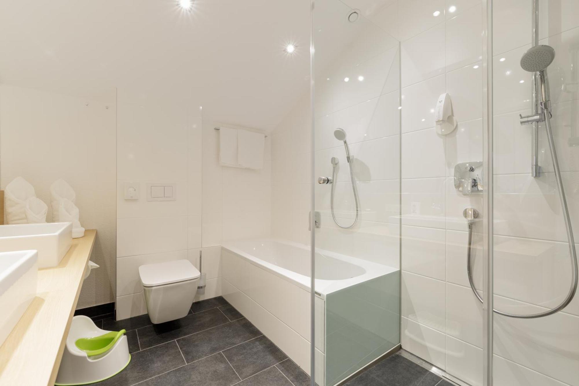 Double Room Mountain View
