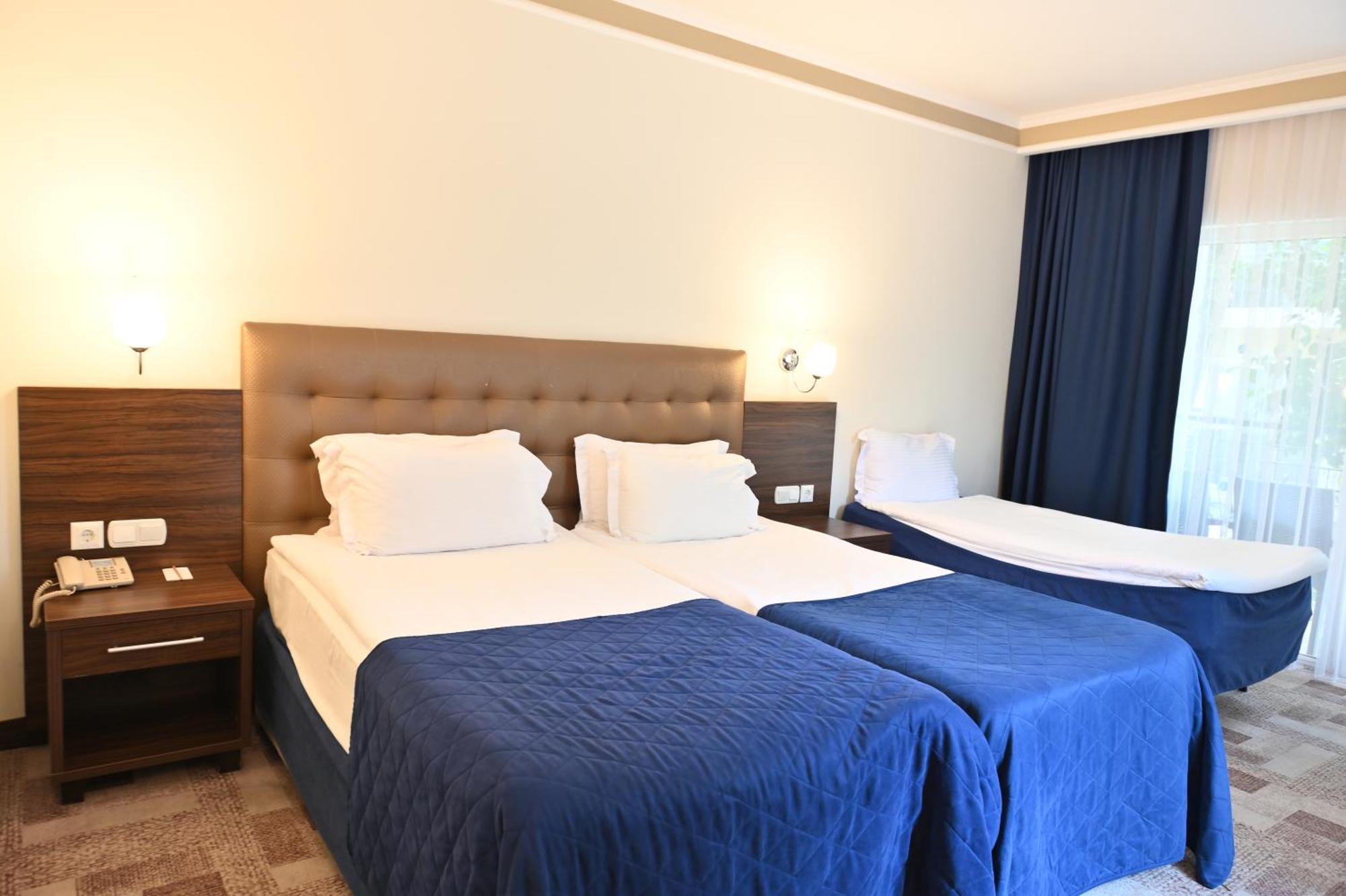 Double or Twin Room Extra Bed