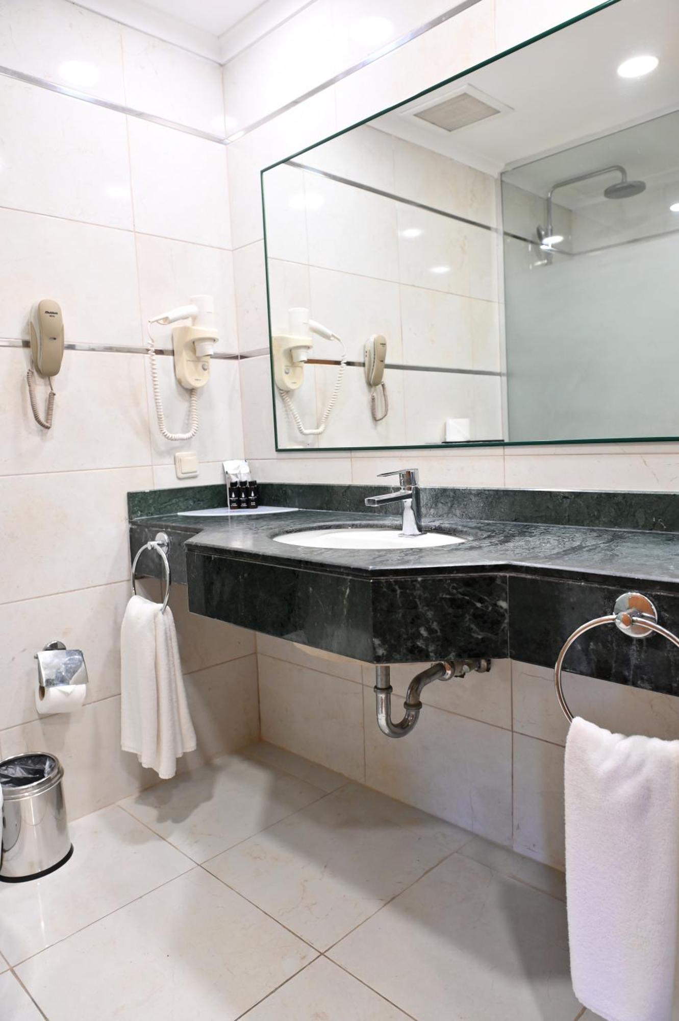 Double or Twin Room Extra Bed