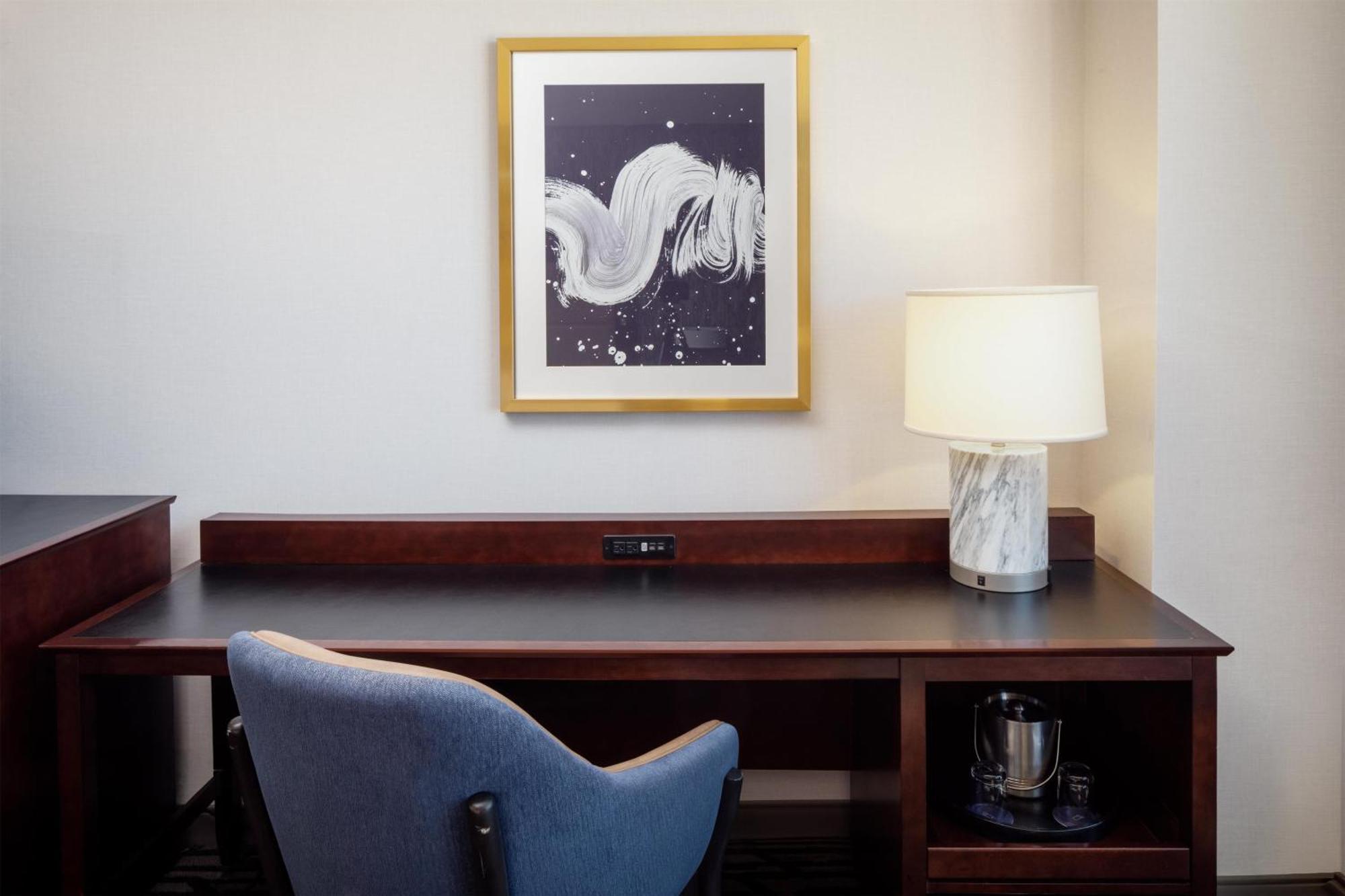 King Corner Room with River View