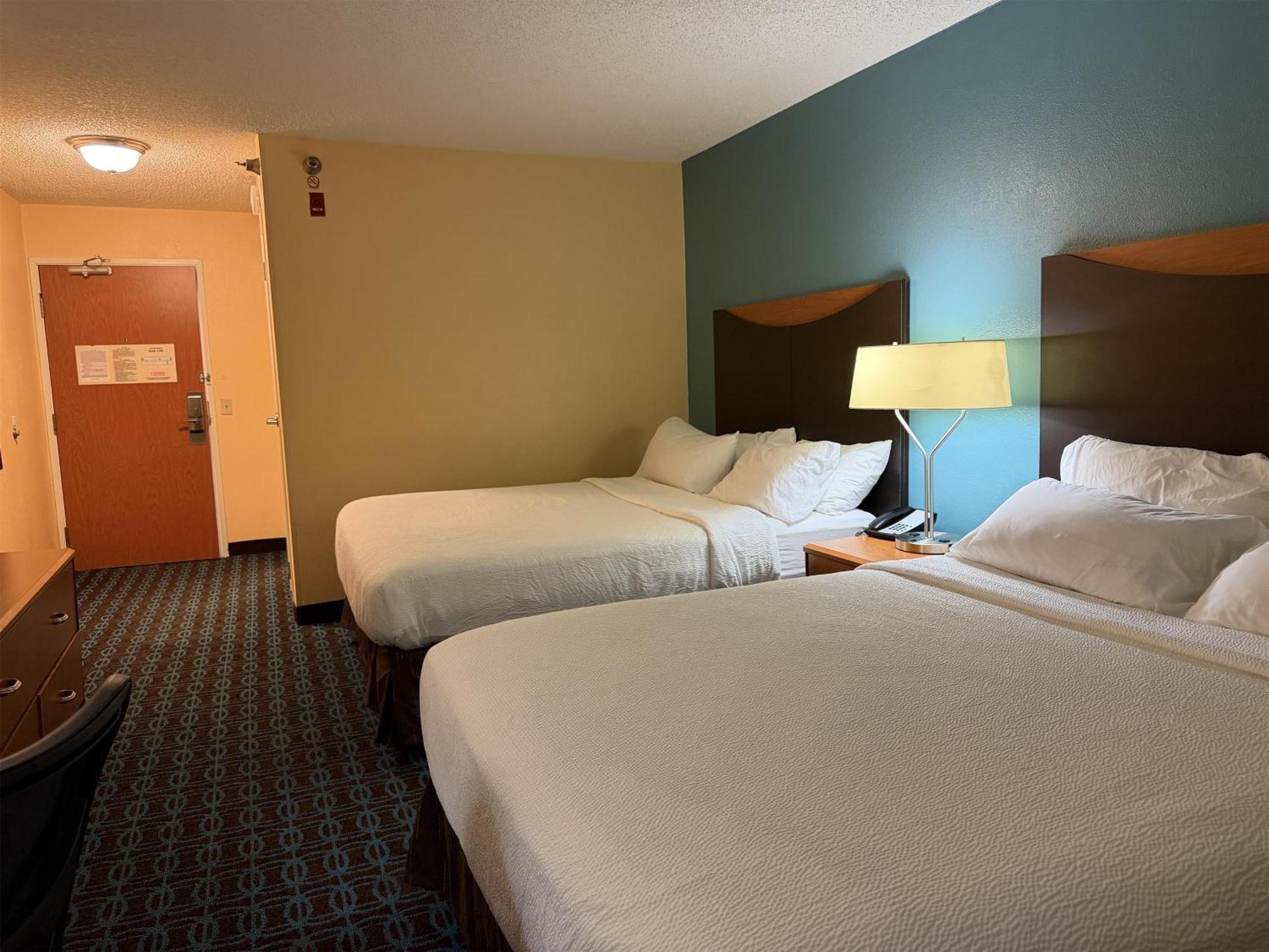 Queen Room Two Queen Beds Non-Smoking