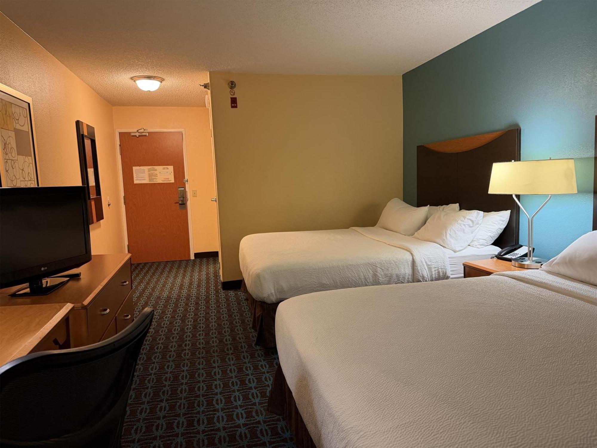 Queen Room Two Queen Beds Disability Access or Non-Smoking