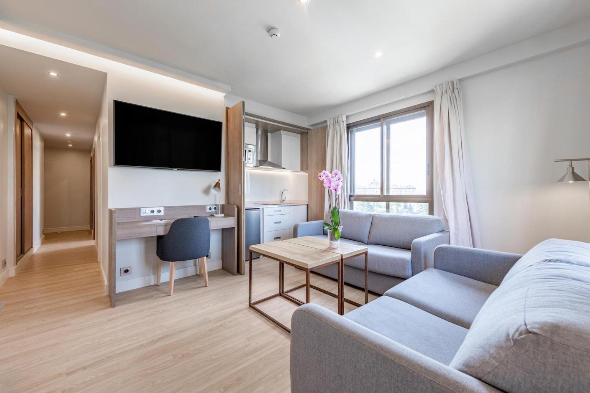 Premium Suite