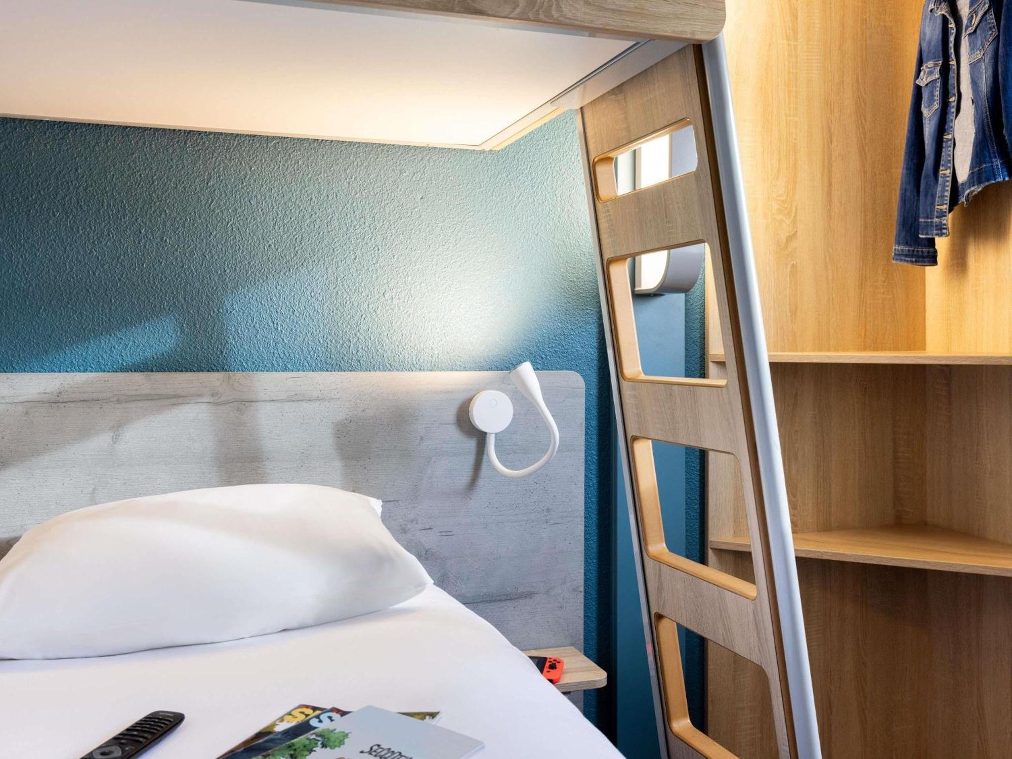 Triple Room One Double Bed One Bunk Bed